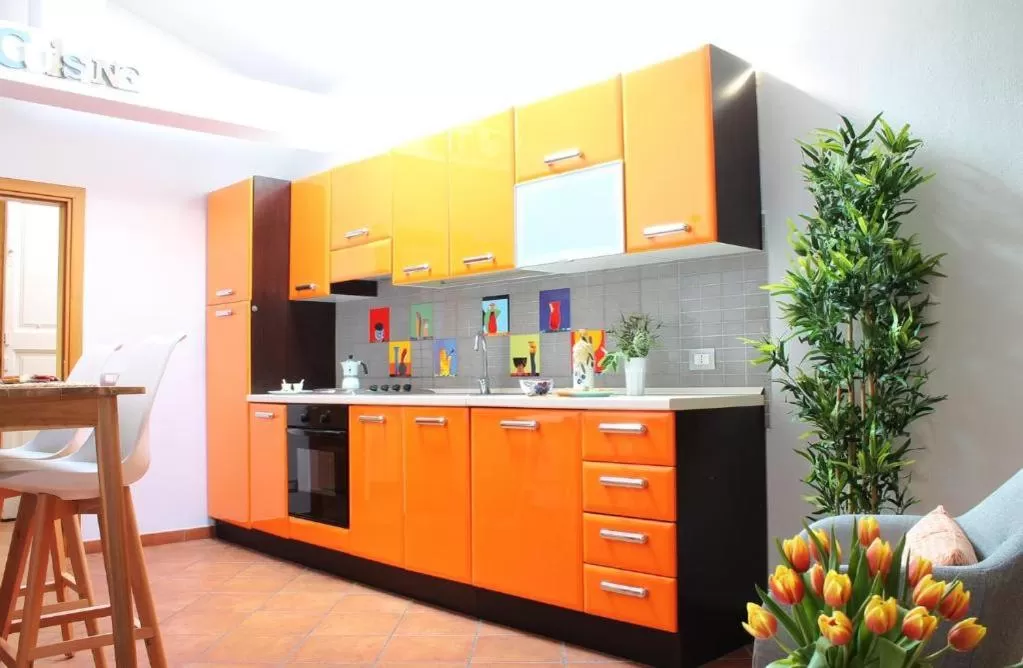 Kitchen or kitchenette in Accanto Al Centro B&B