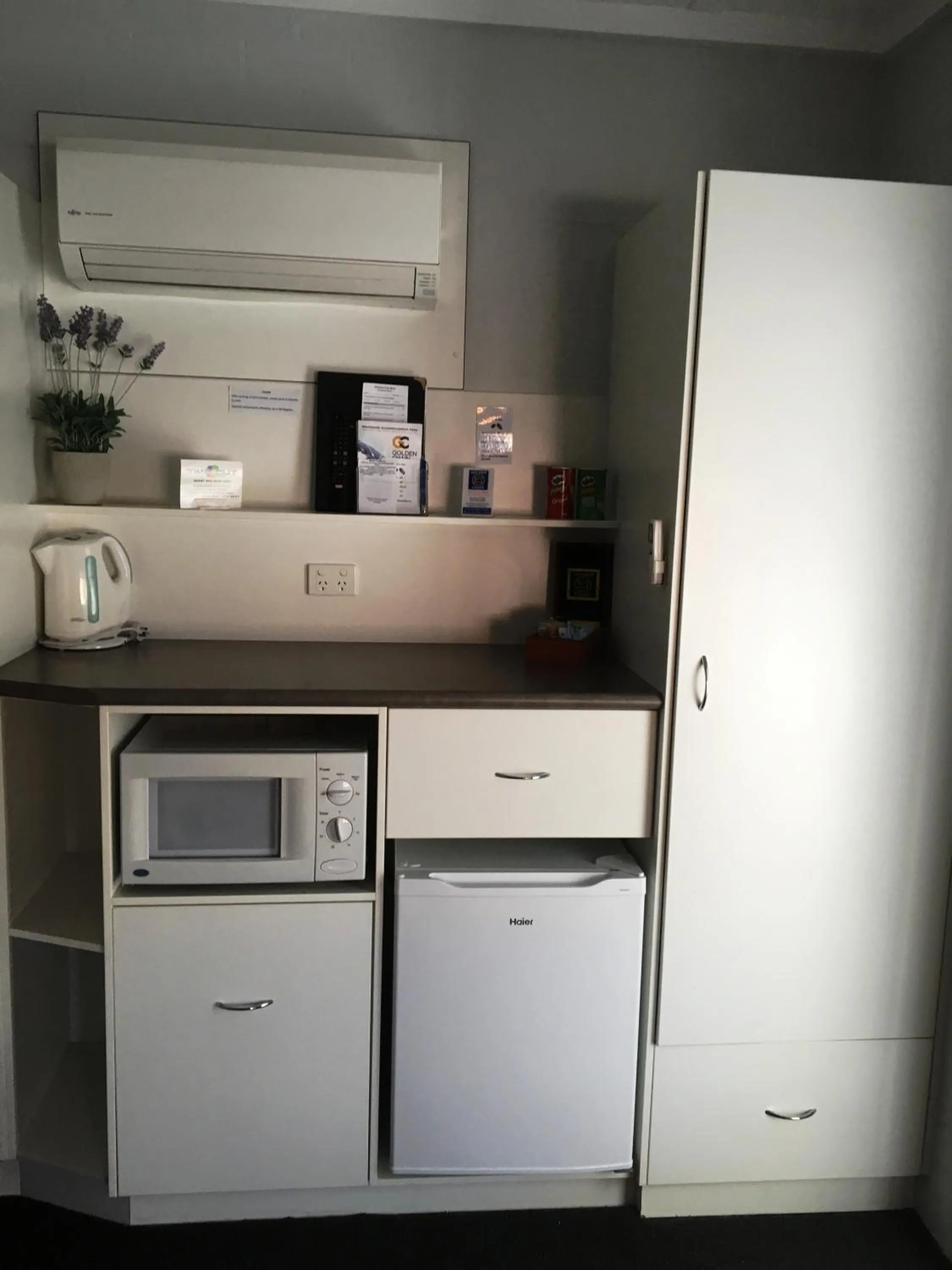 Nicholas Royal Motel - No Pets Allowed