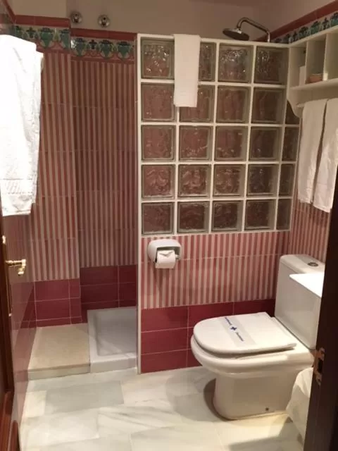 Shower in Hotel La Española