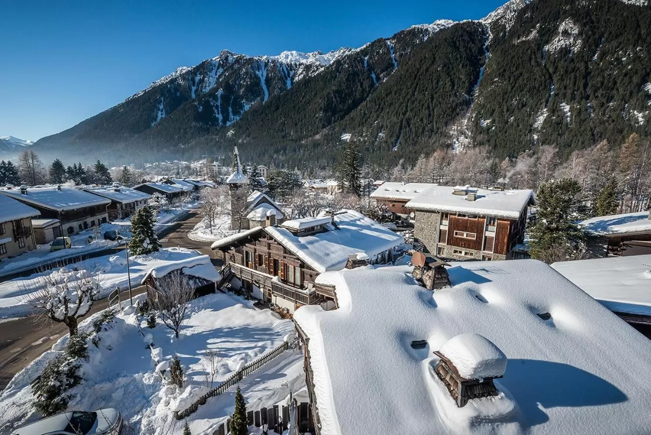 Bird's eye view, Winter in Eden Hotel, Apartments and Chalet Chamonix Les Praz