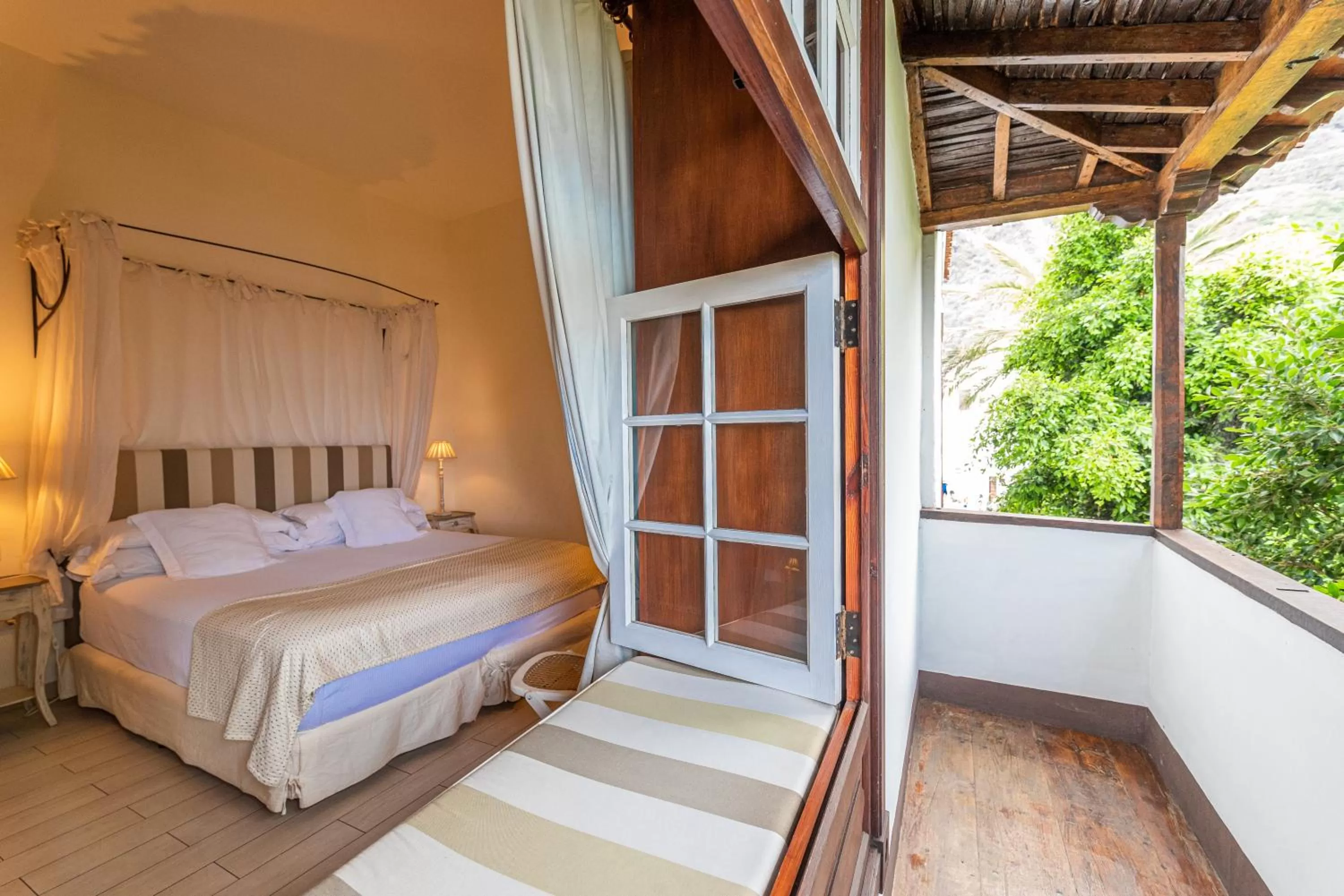 Bed in Isla Baja Suites