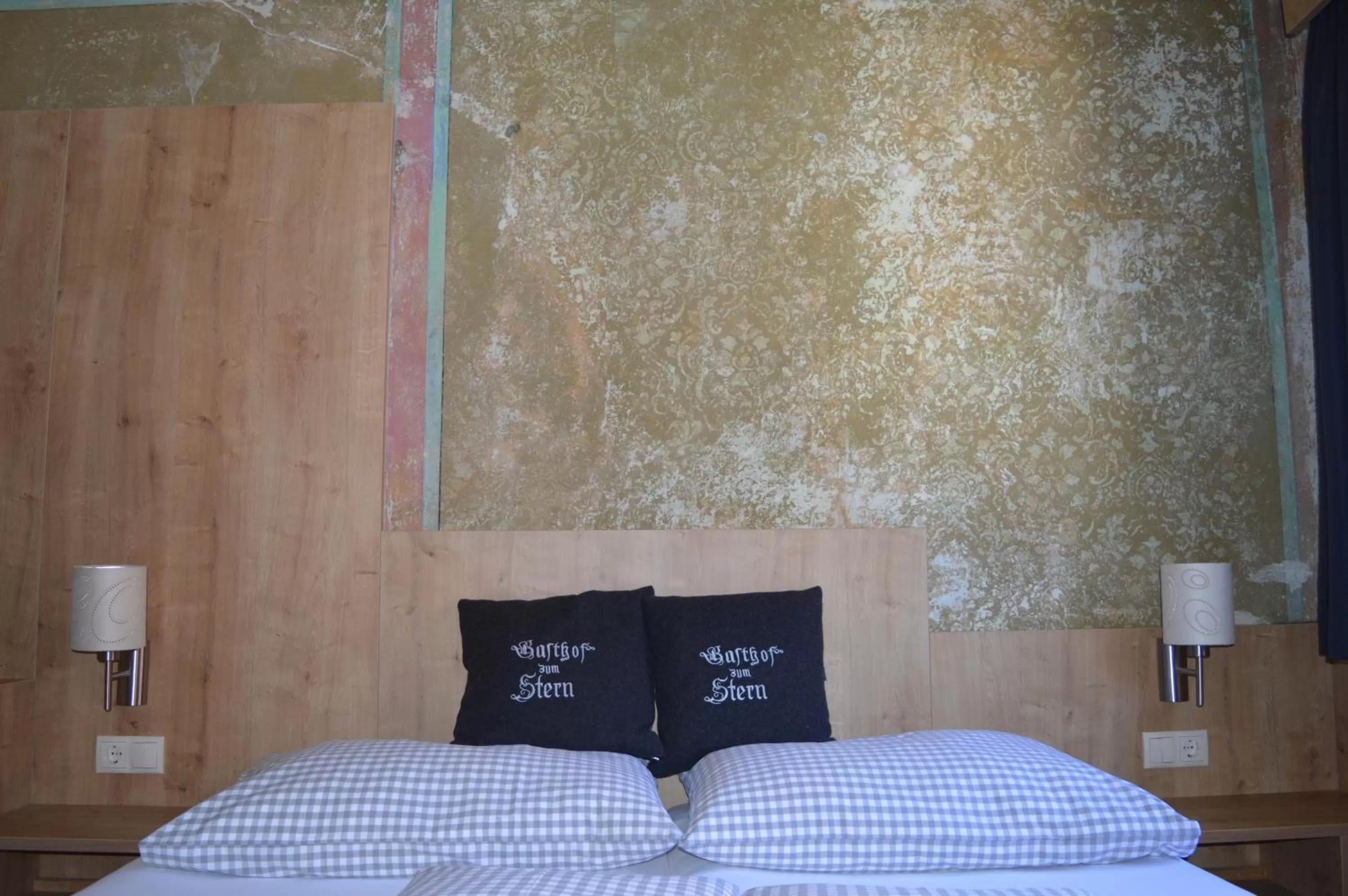 Photo of the whole room, Bed in Gasthof zum Stern