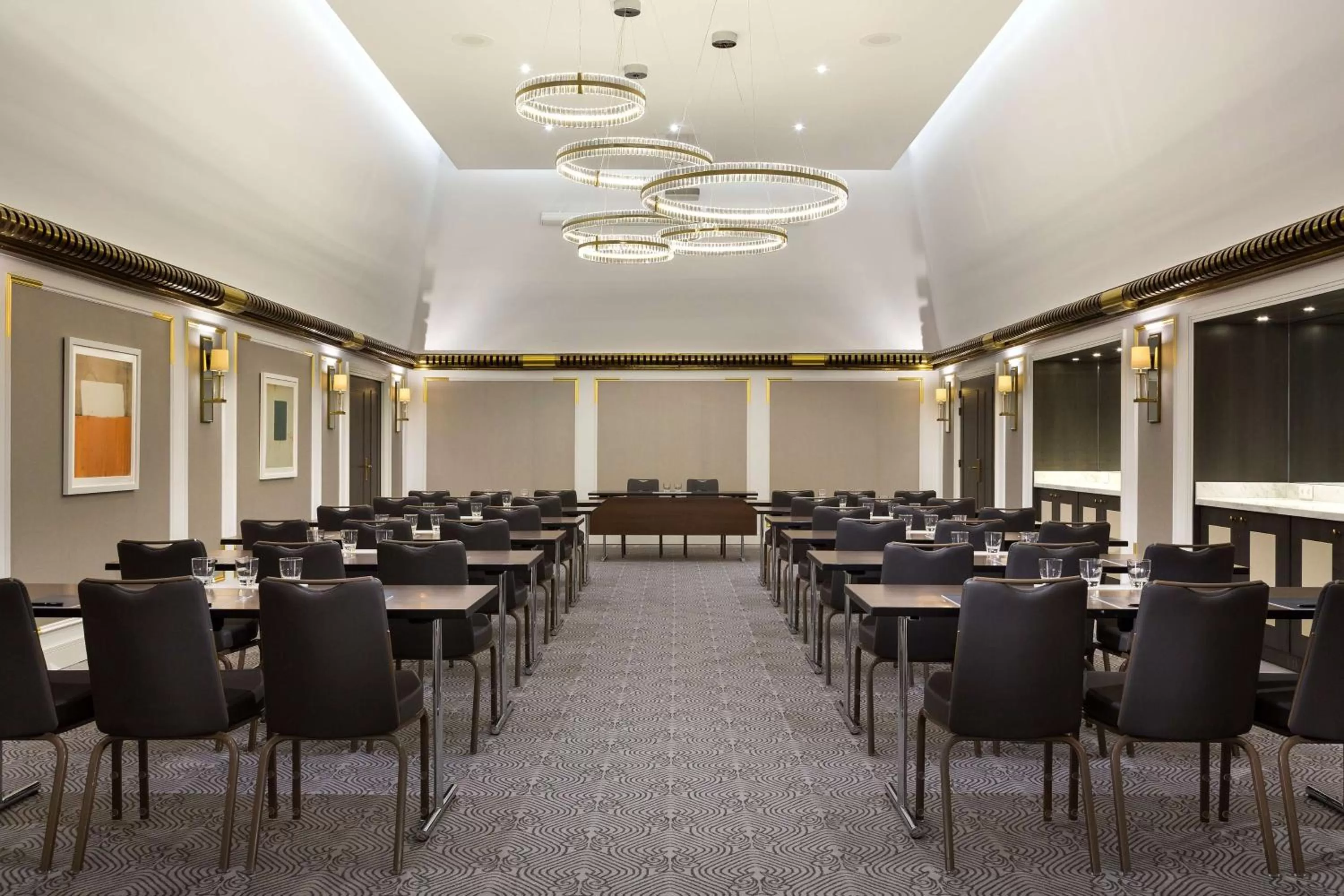 Meeting/conference room in Hilton Paris Opera