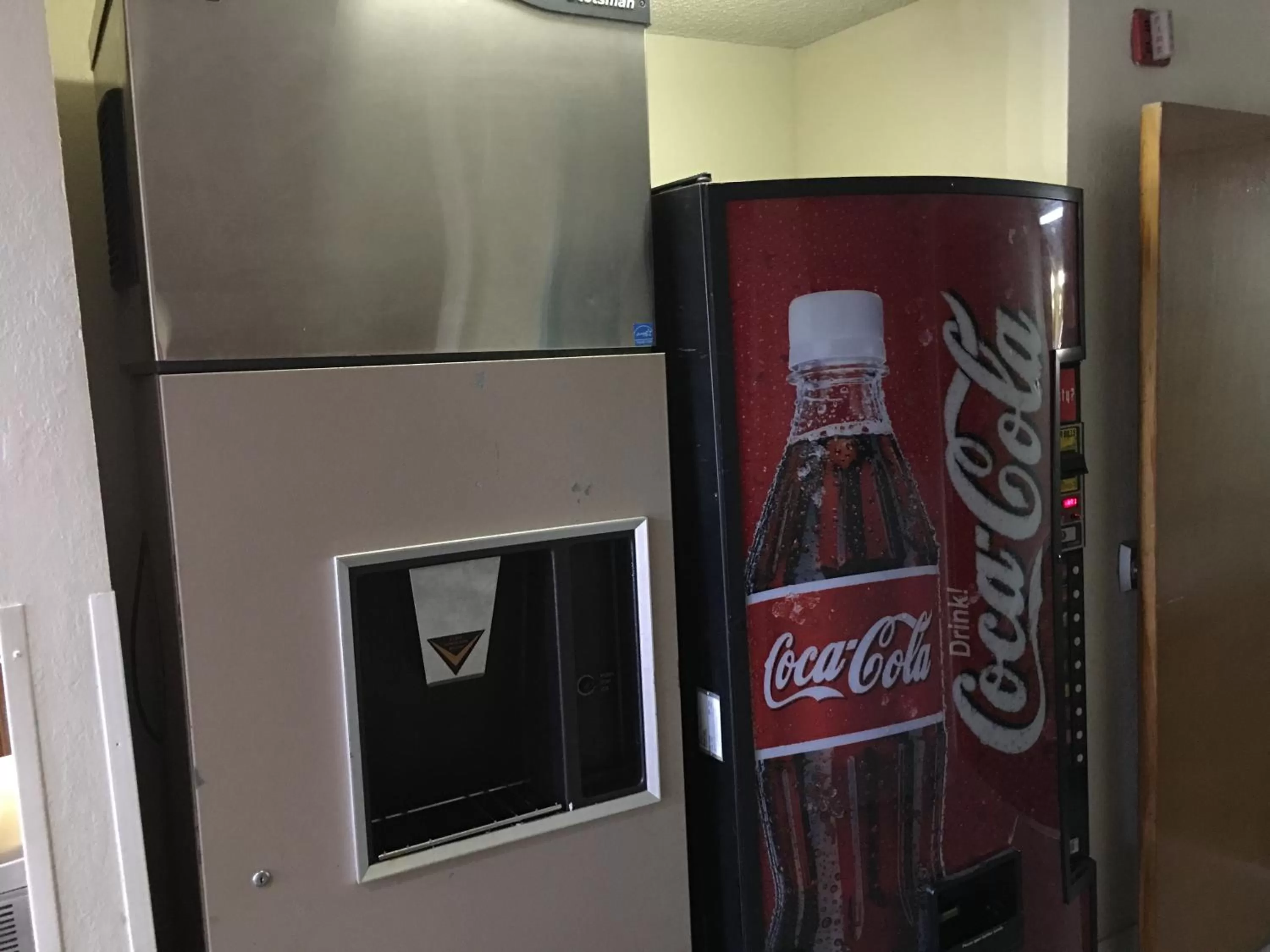 Non alcoholic drinks in Days Inn by Wyndham Thomson