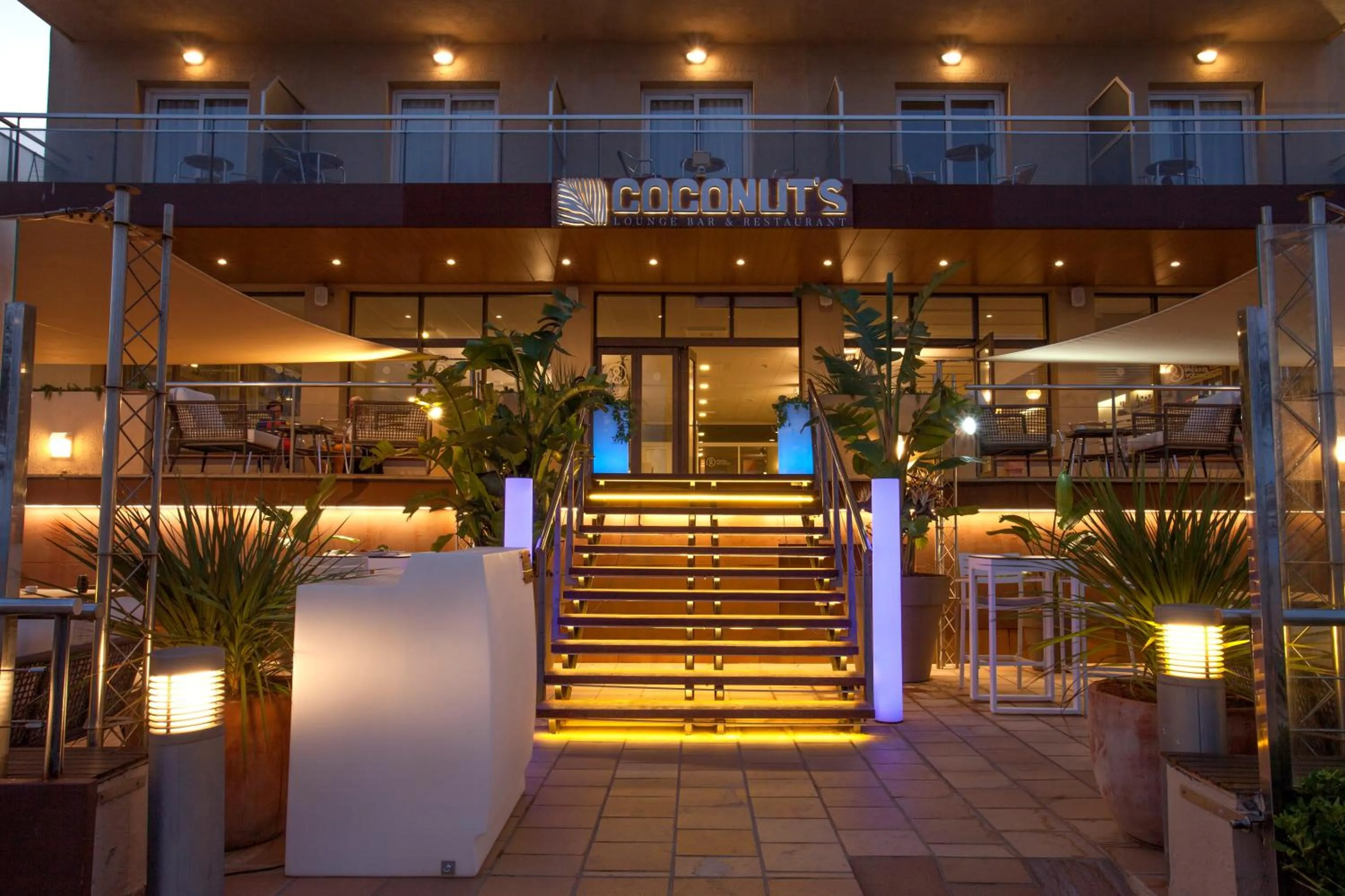 Restaurant/places to eat in Hotel Monterrey Roses by Pierre & Vacances