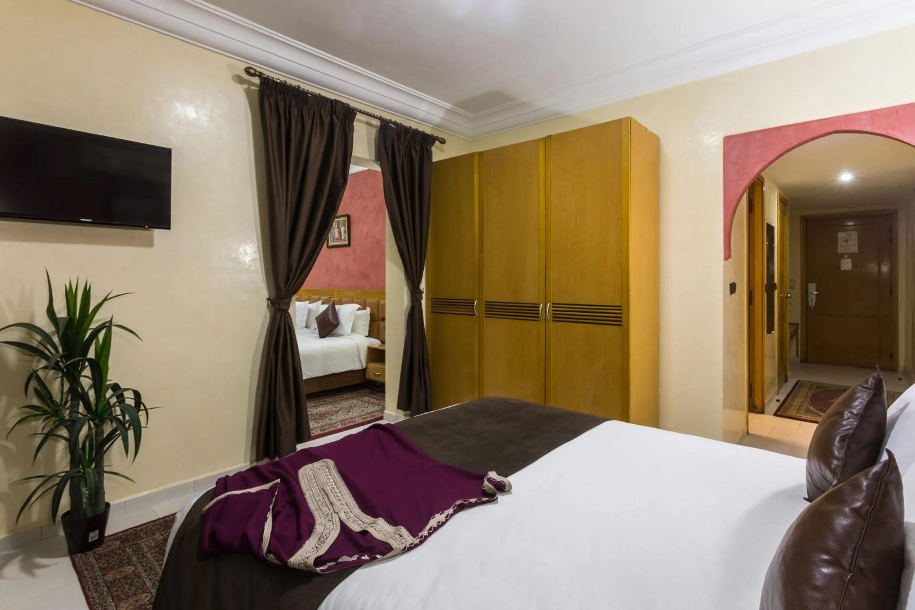 Bed in Hotel Meriem Marrakech