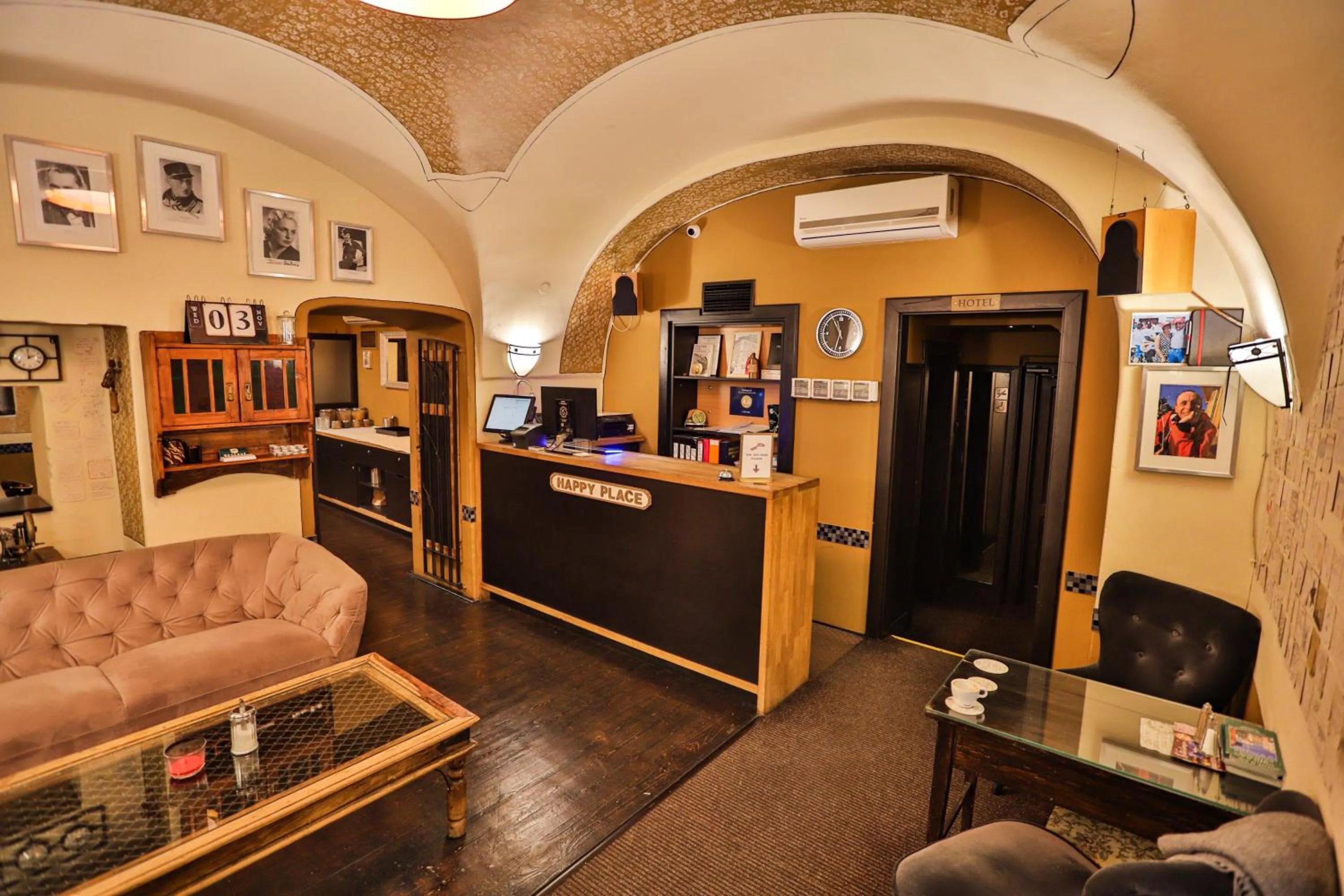 Lobby or reception in U Schnellu