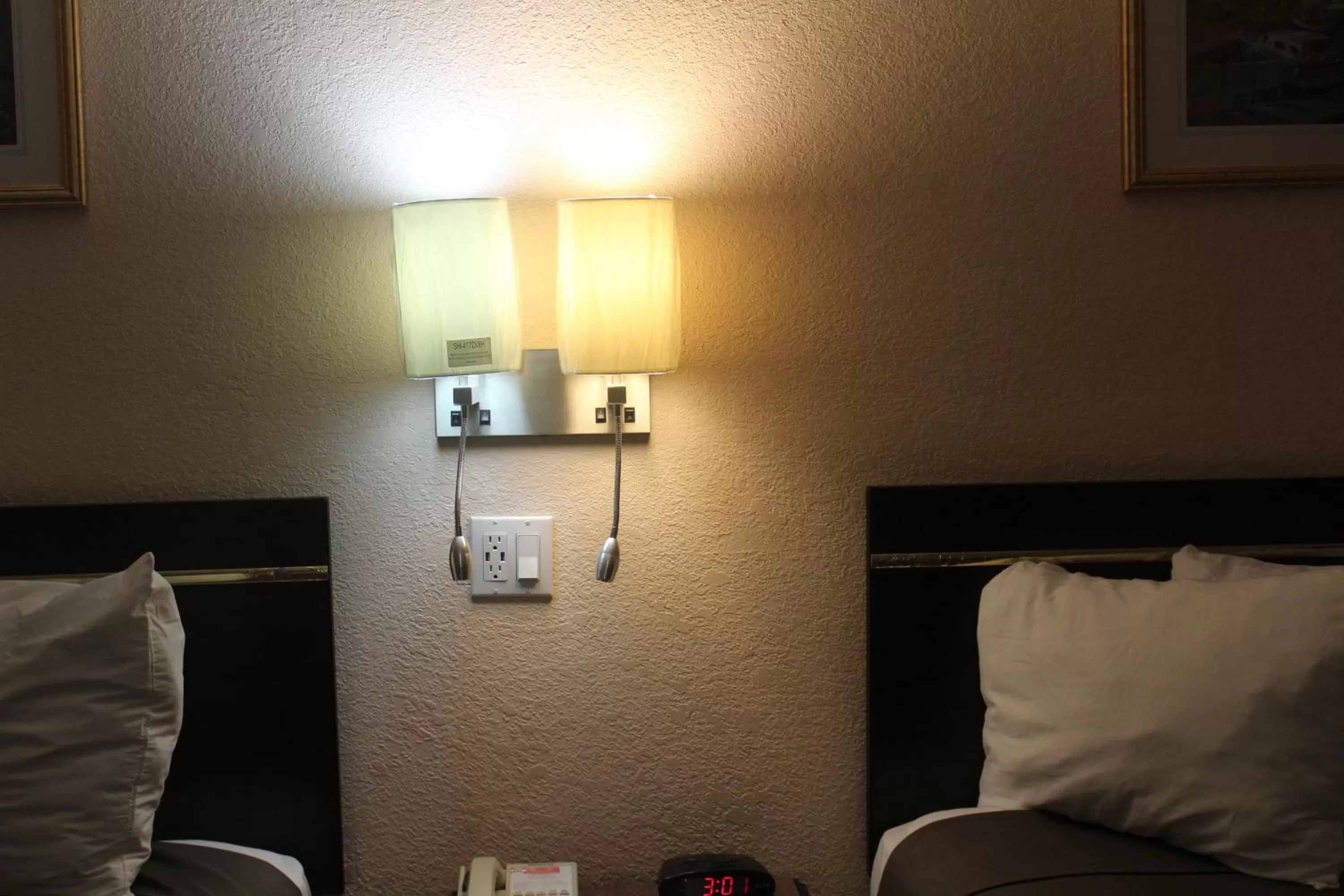 Bedroom, Bed in Americas Best Value Inn-Near NRG Park/Medical Center