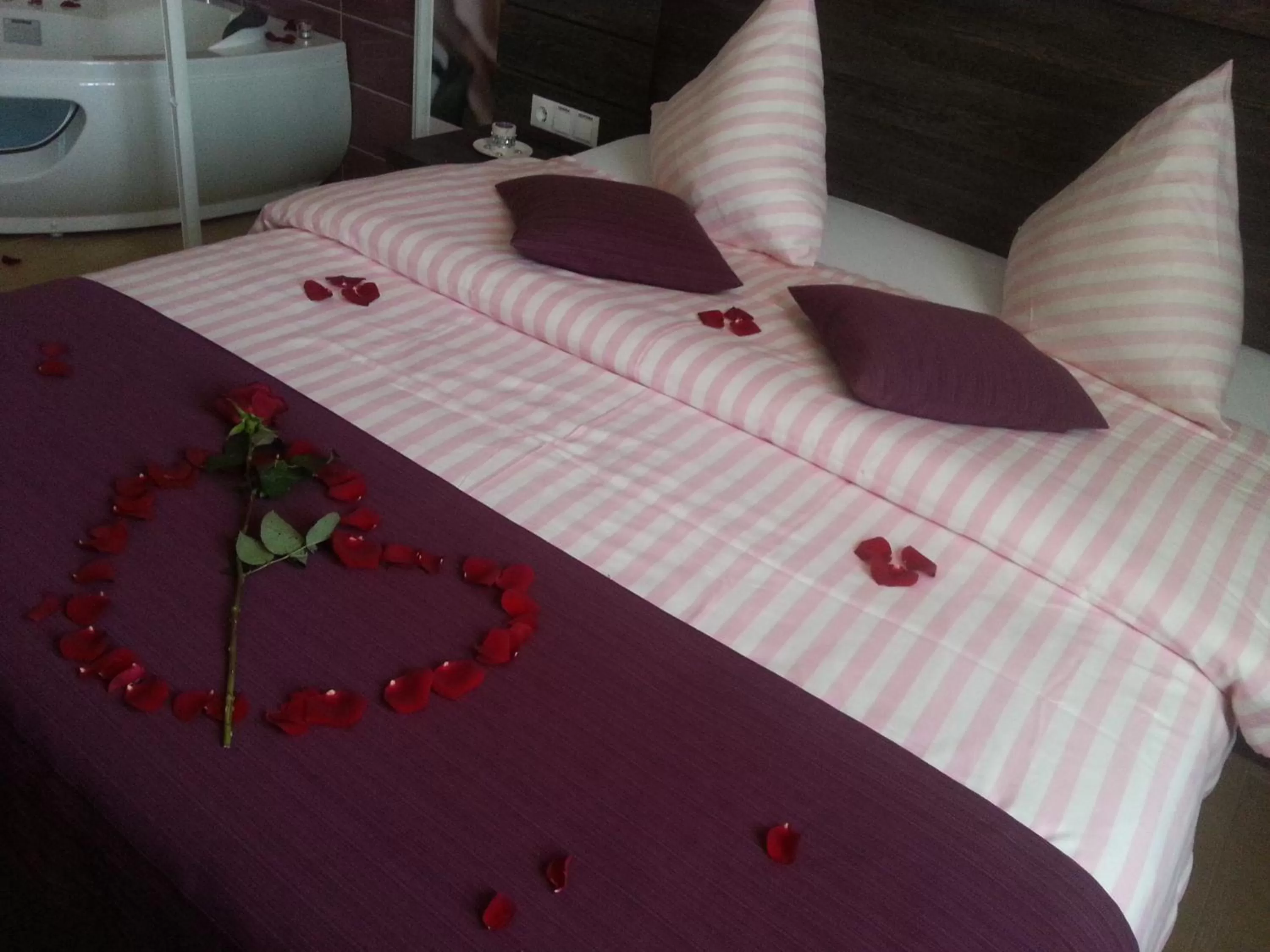 Bed in Hotel Sheriff