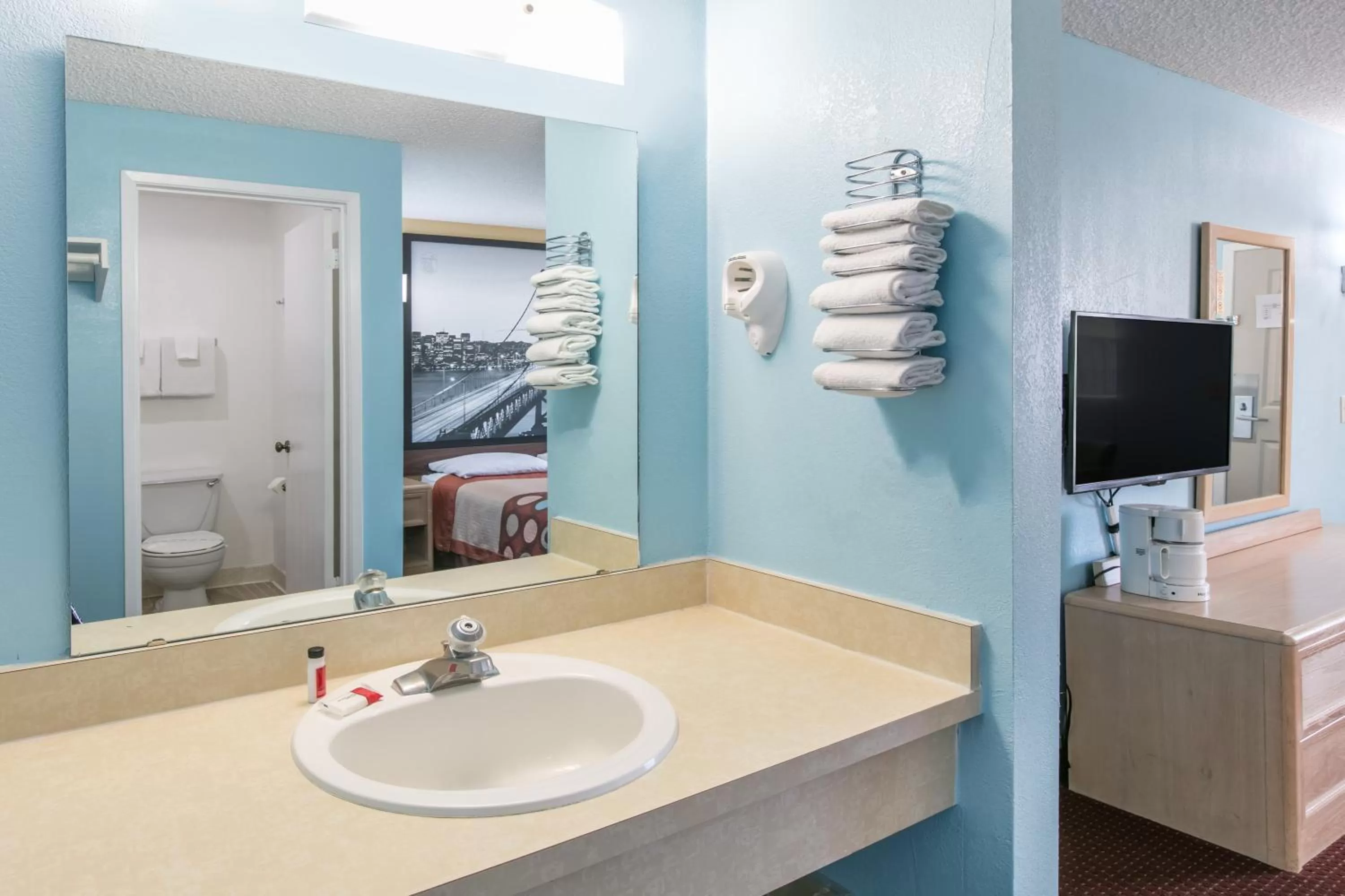 Bed in Super 8 by Wyndham Bishop