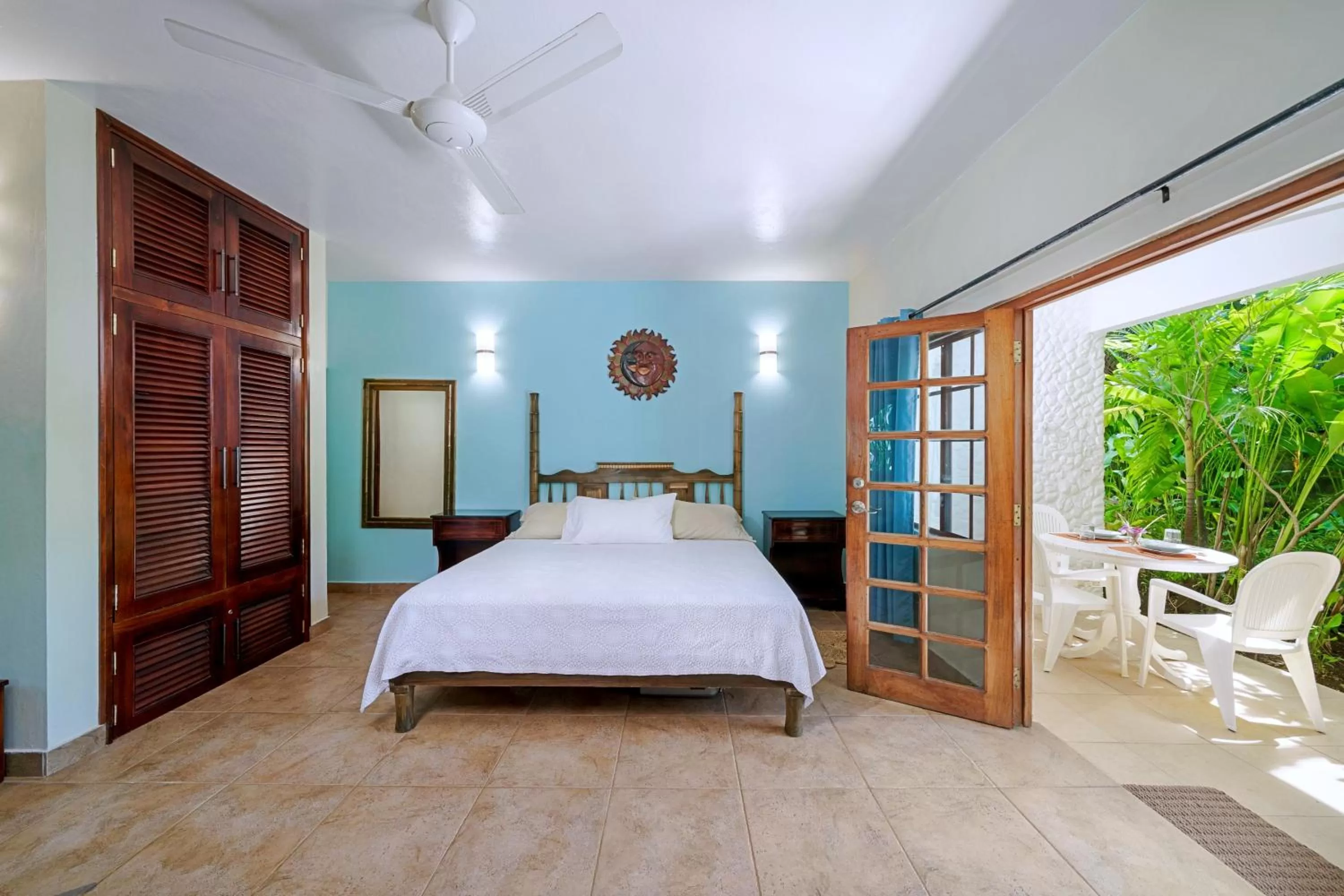 Bedroom, Bed in Beach House Condos, Negril