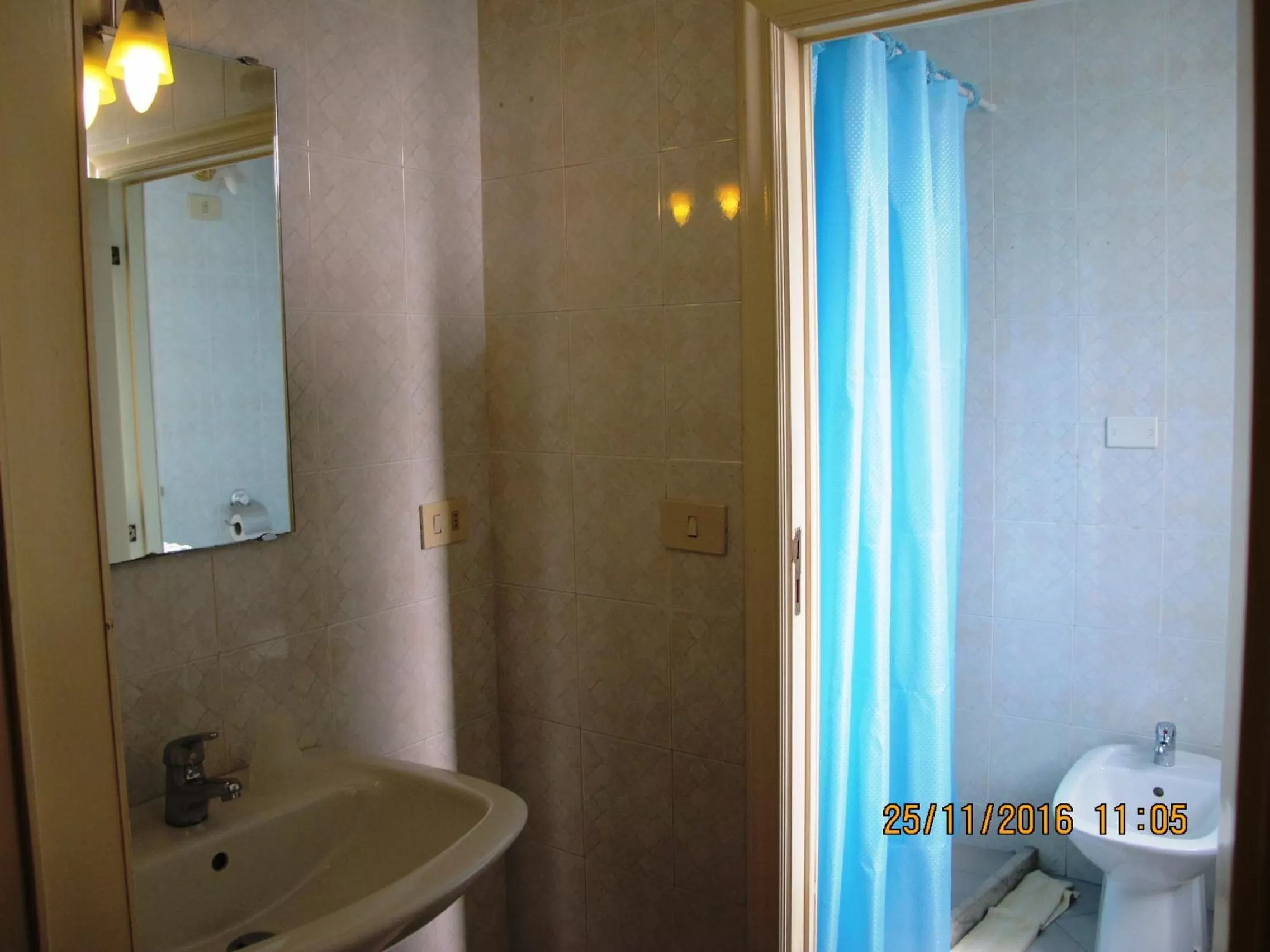 Photo of the whole room, Bathroom in B&B 95 a Lecce