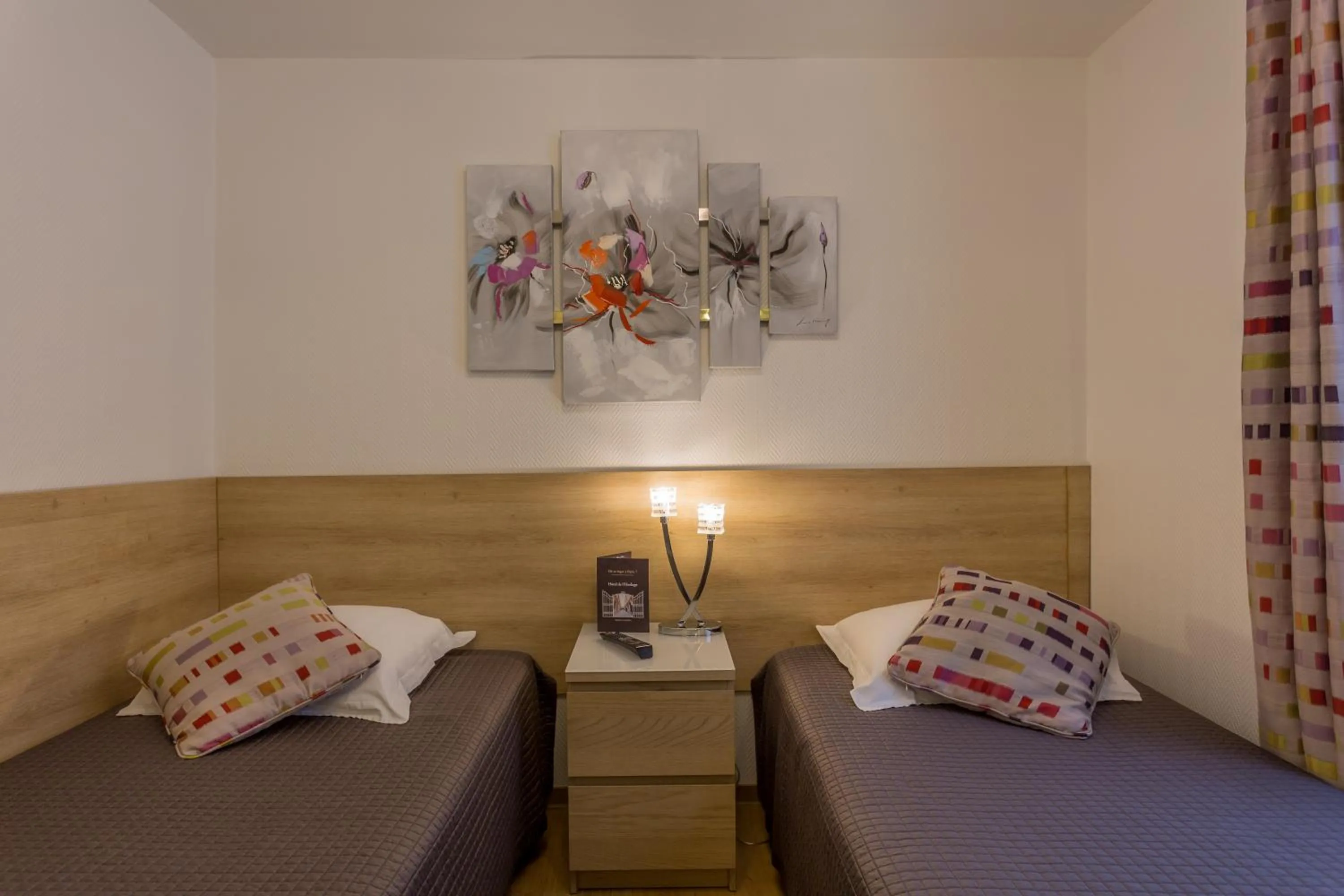 Superior Twin Studio in Hotel De L'Horloge