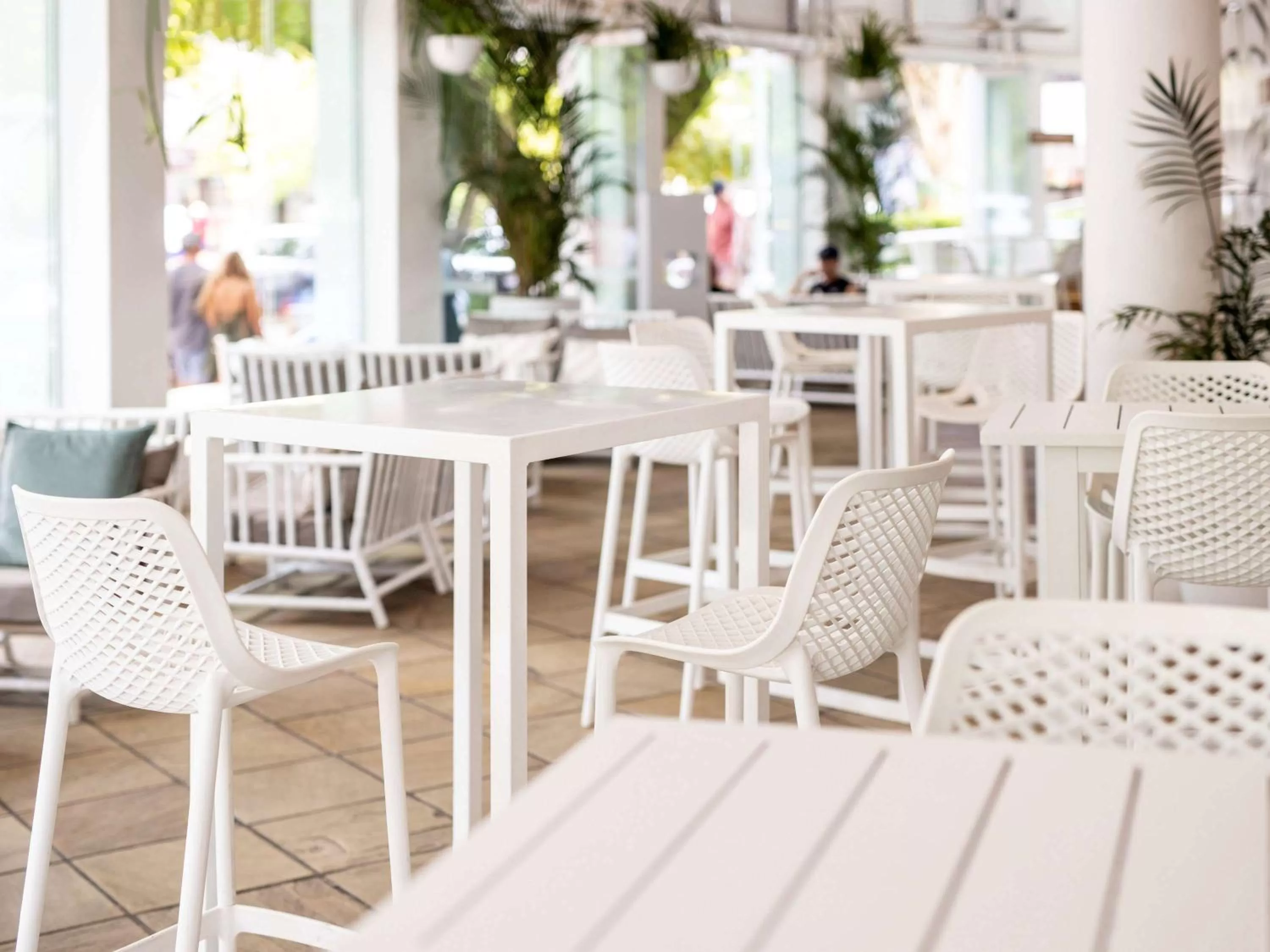 Lounge or bar in Sofitel Noosa Pacific Resort