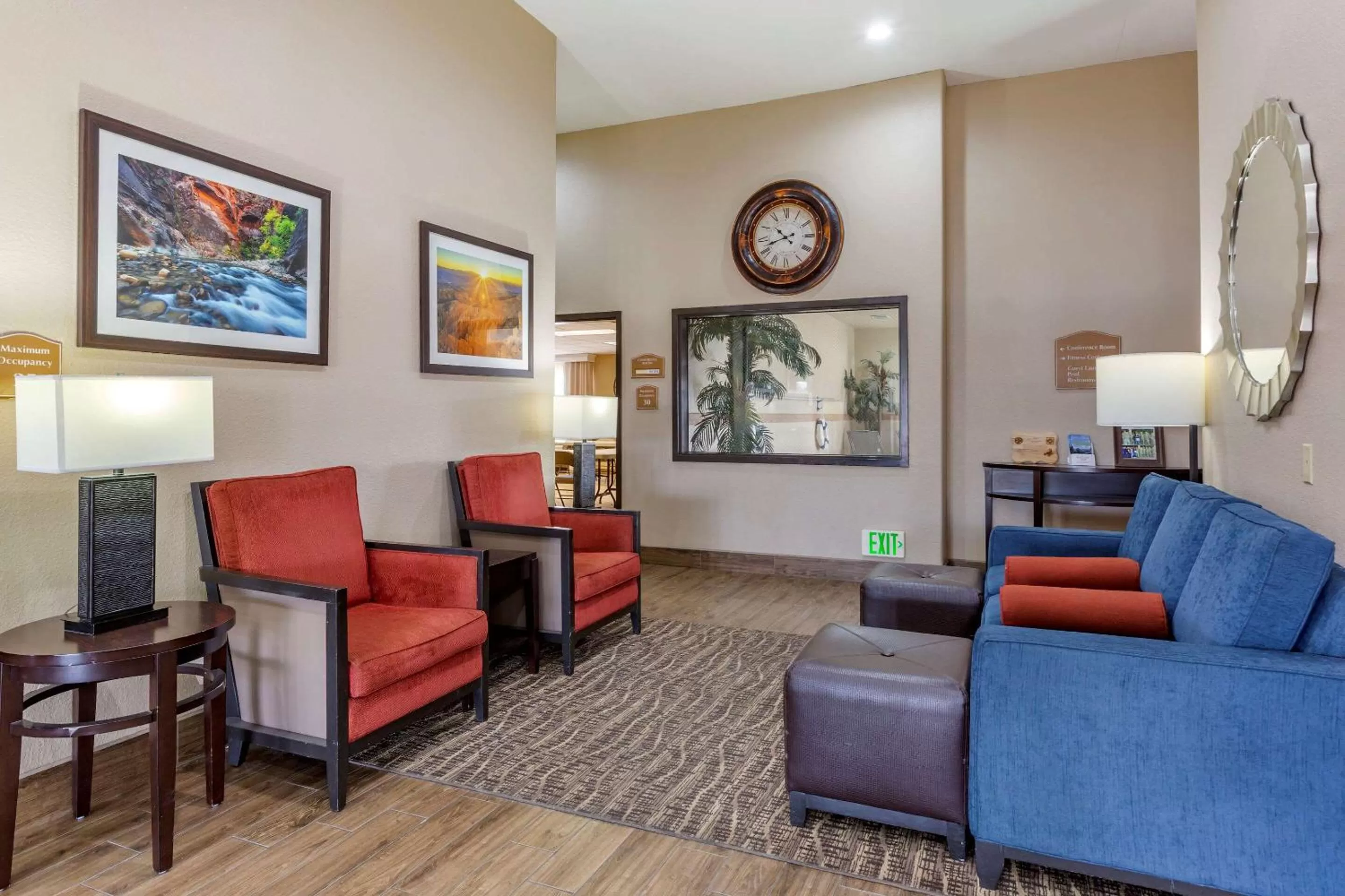 Lobby or reception in Comfort Inn & Suites