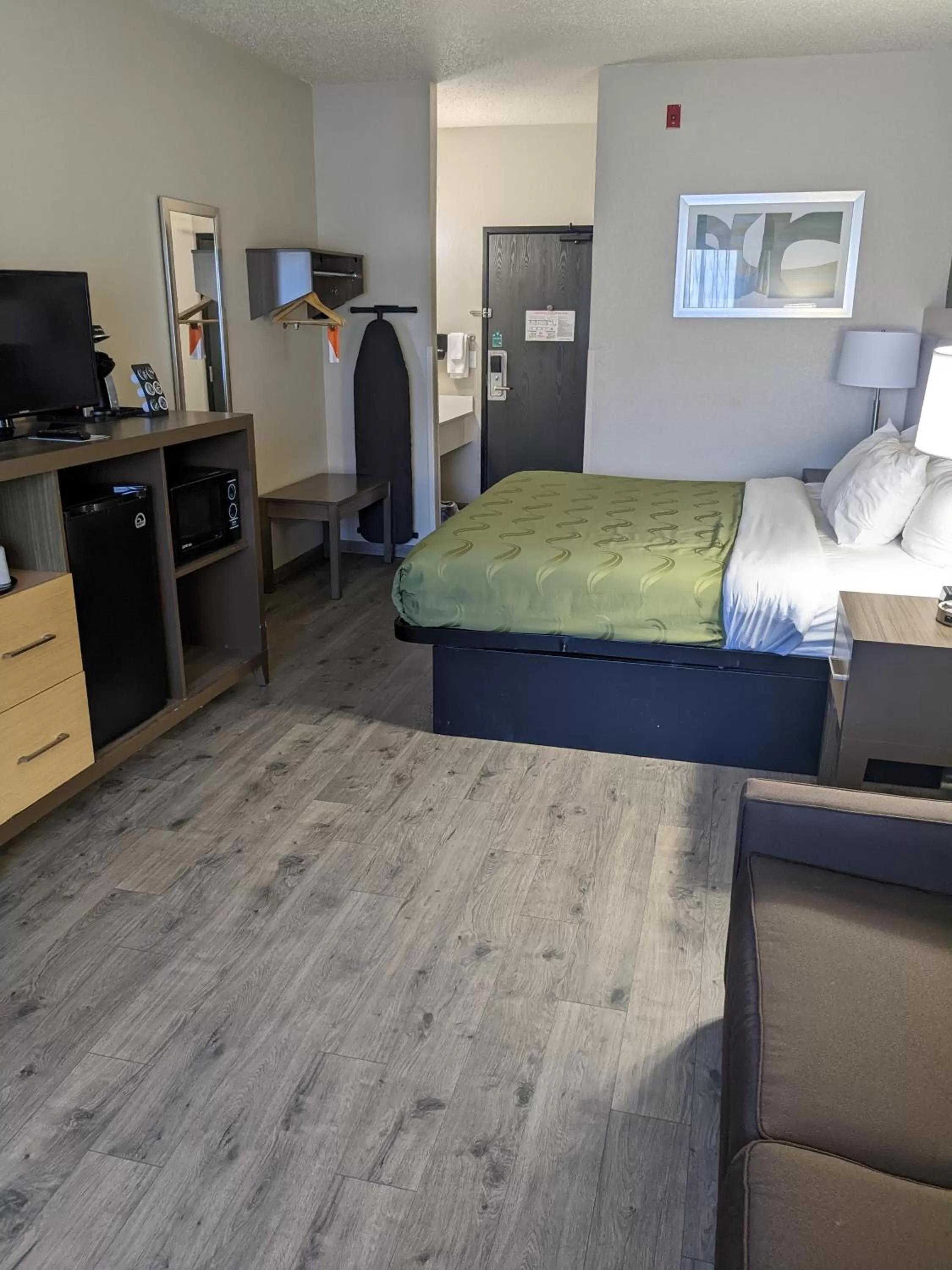 Bedroom, Bed in Quality Inn & Suites Delaware South