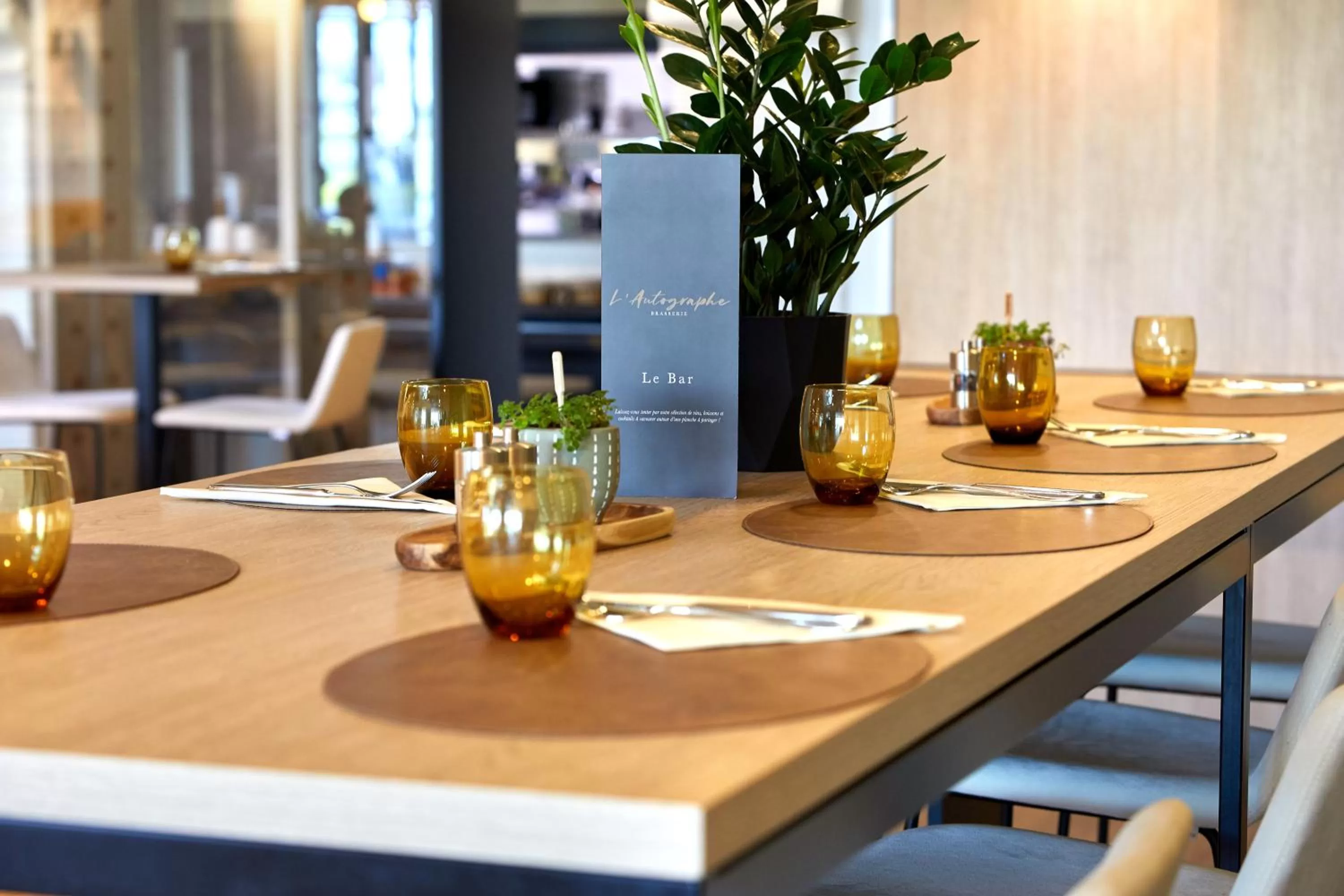 Restaurant/places to eat in ibis La Roche Sur Yon Vendespace