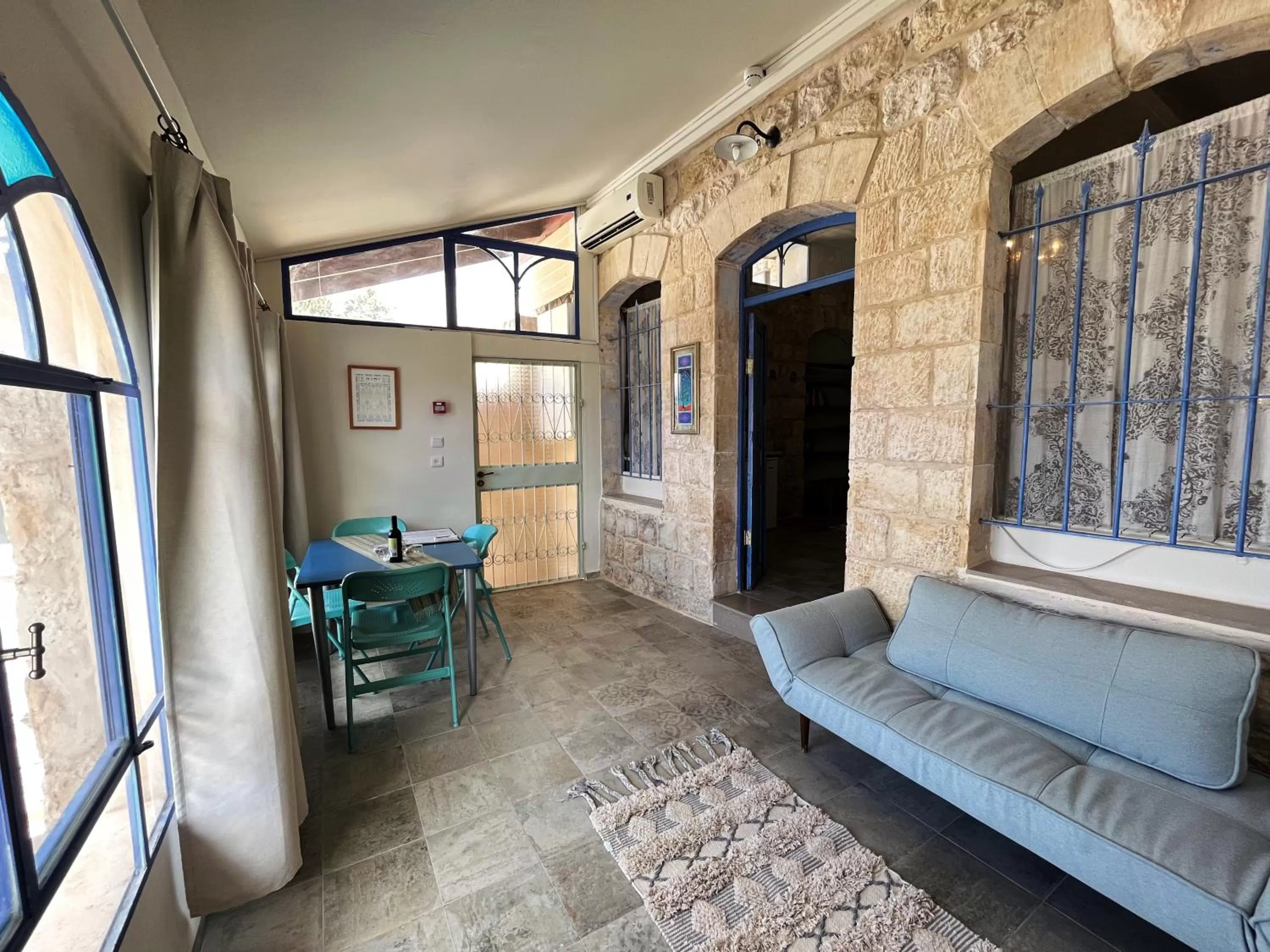 Living room in The Way Inn - Boutique Suites