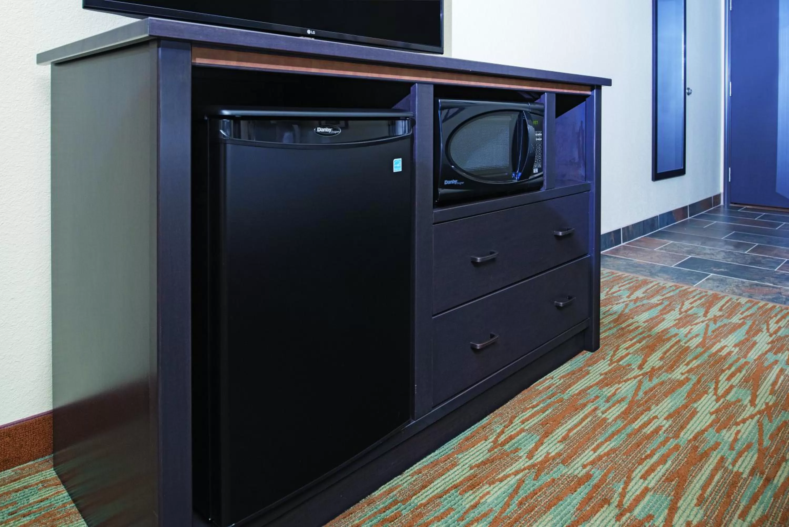 TV and multimedia in La Quinta by Wyndham Gillette