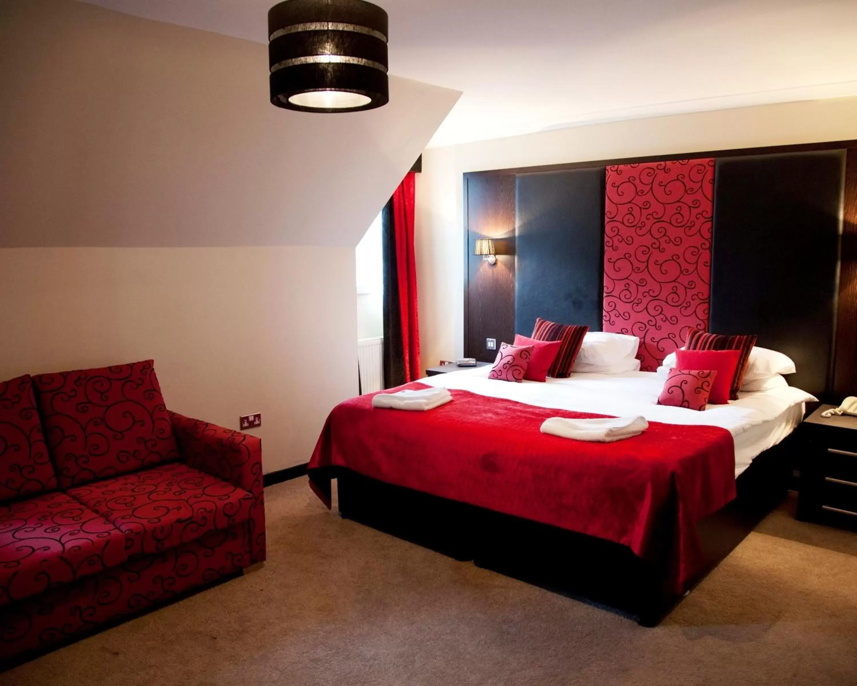 Family Room With Sofa Bed in The Popinjay Hotel Family Room With Sofa Bed in The Popinjay Hotel