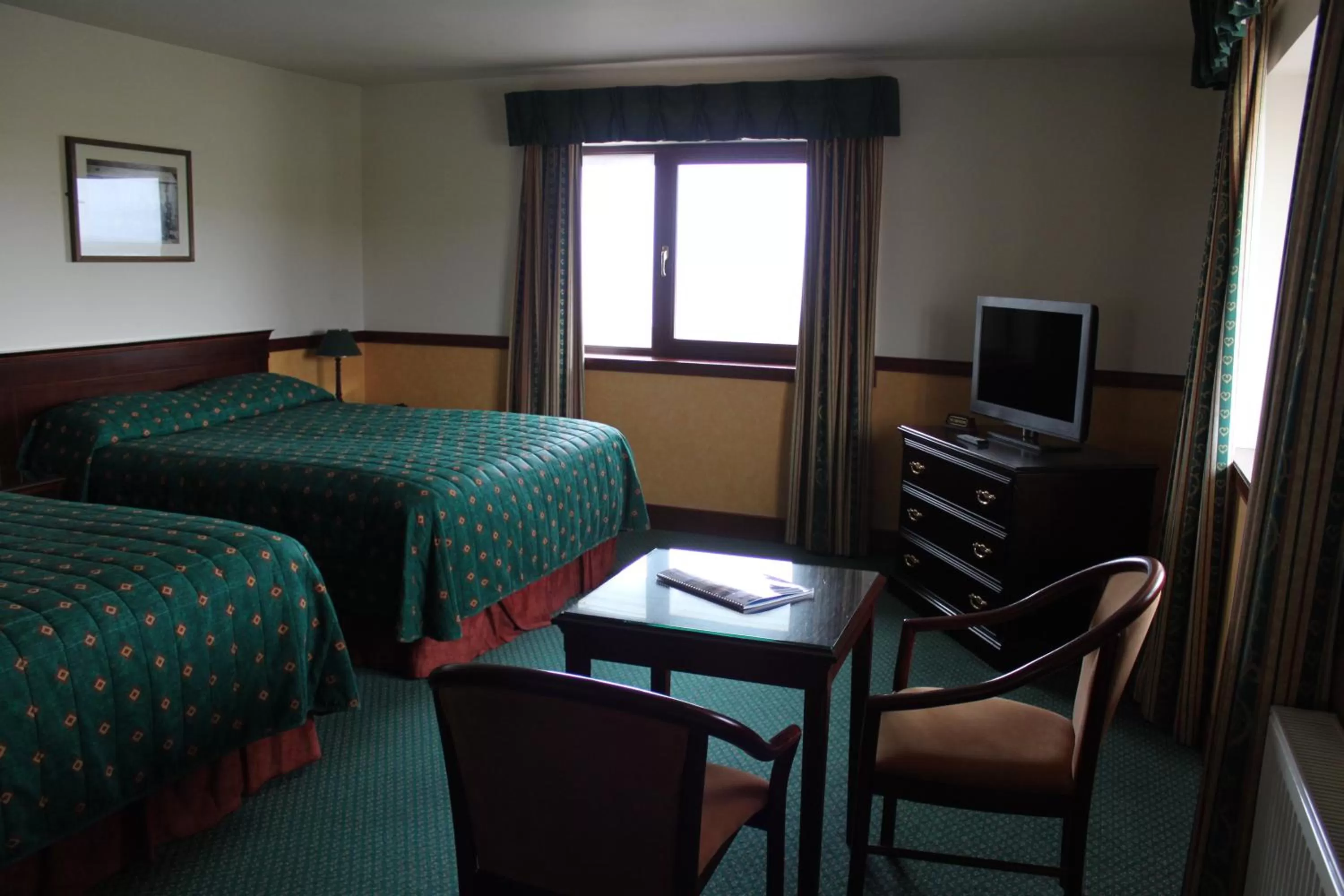 Bedroom in The Weigh Inn Hotel & Lodges