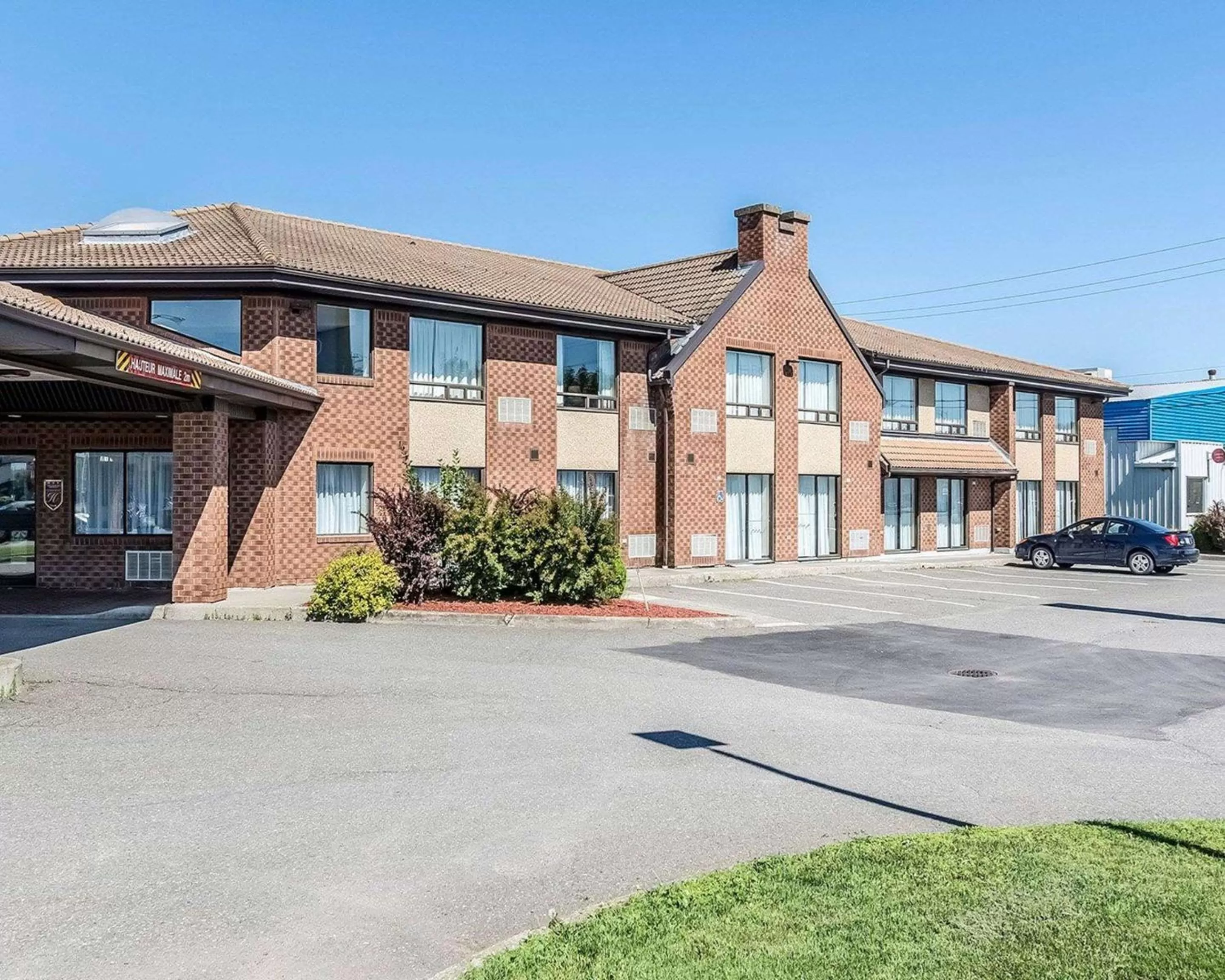 Property building in Comfort Inn Riviere-du-Loup