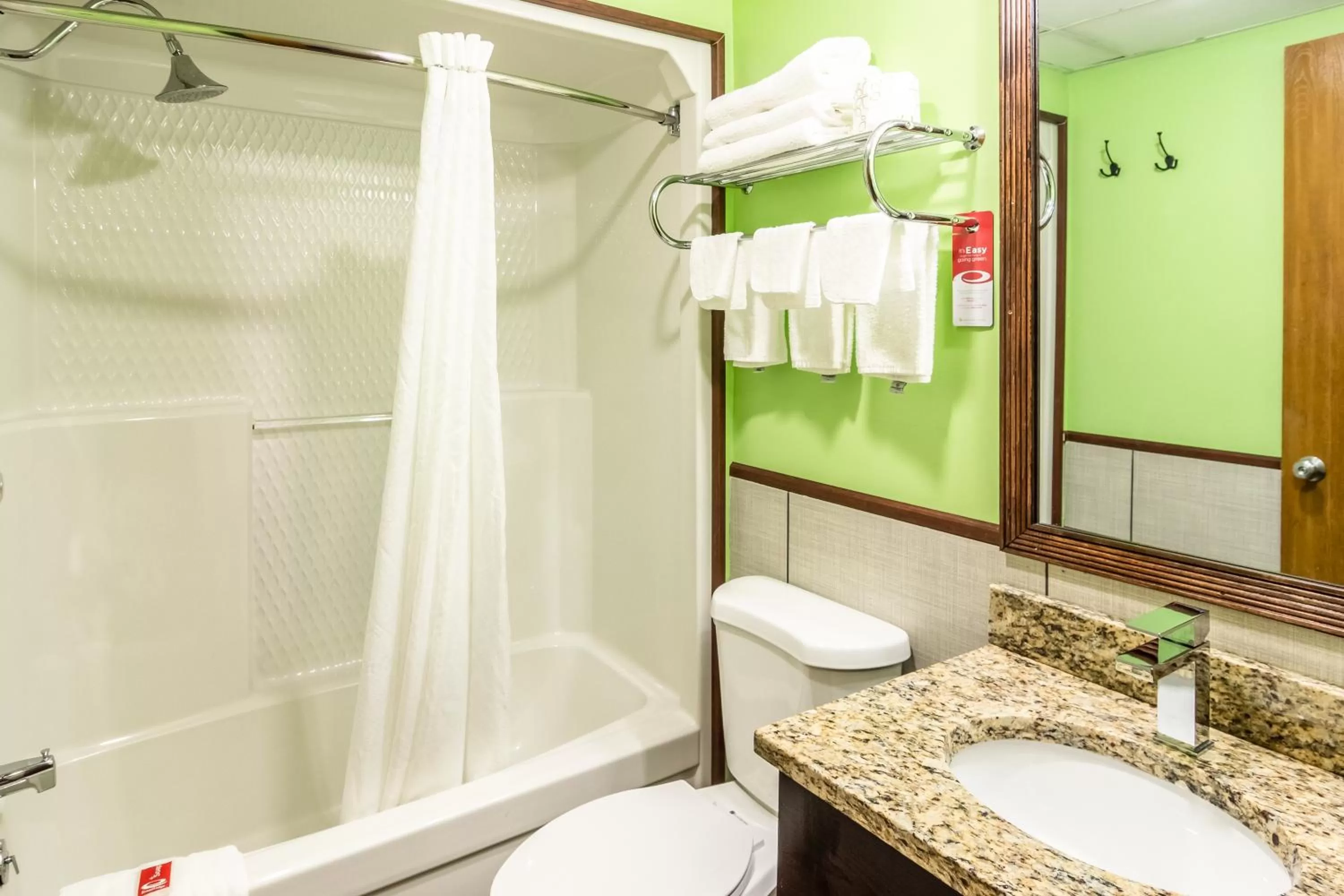 Econo Lodge Cadillac by Choice