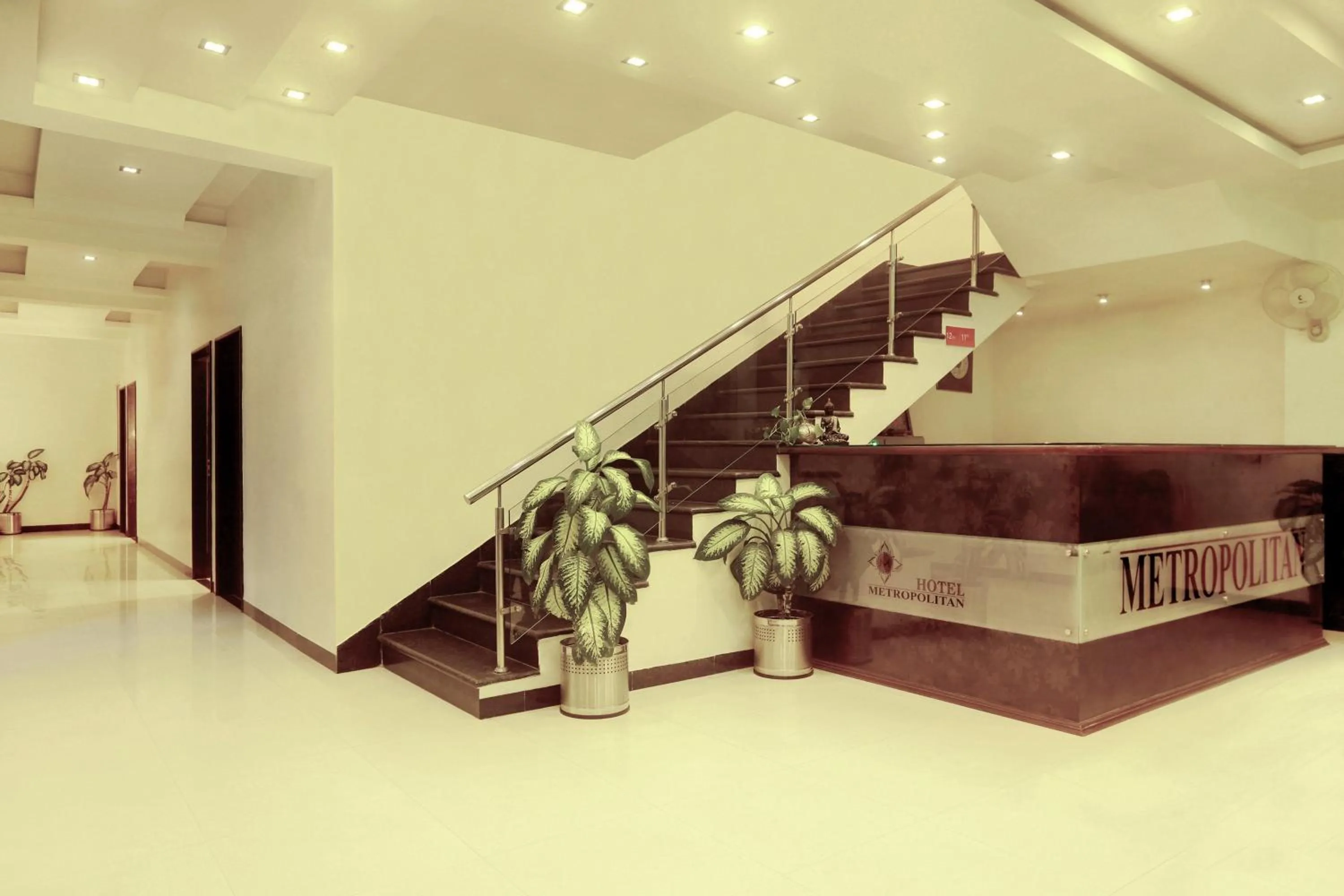 Facade/entrance in Hotel Metropolitan