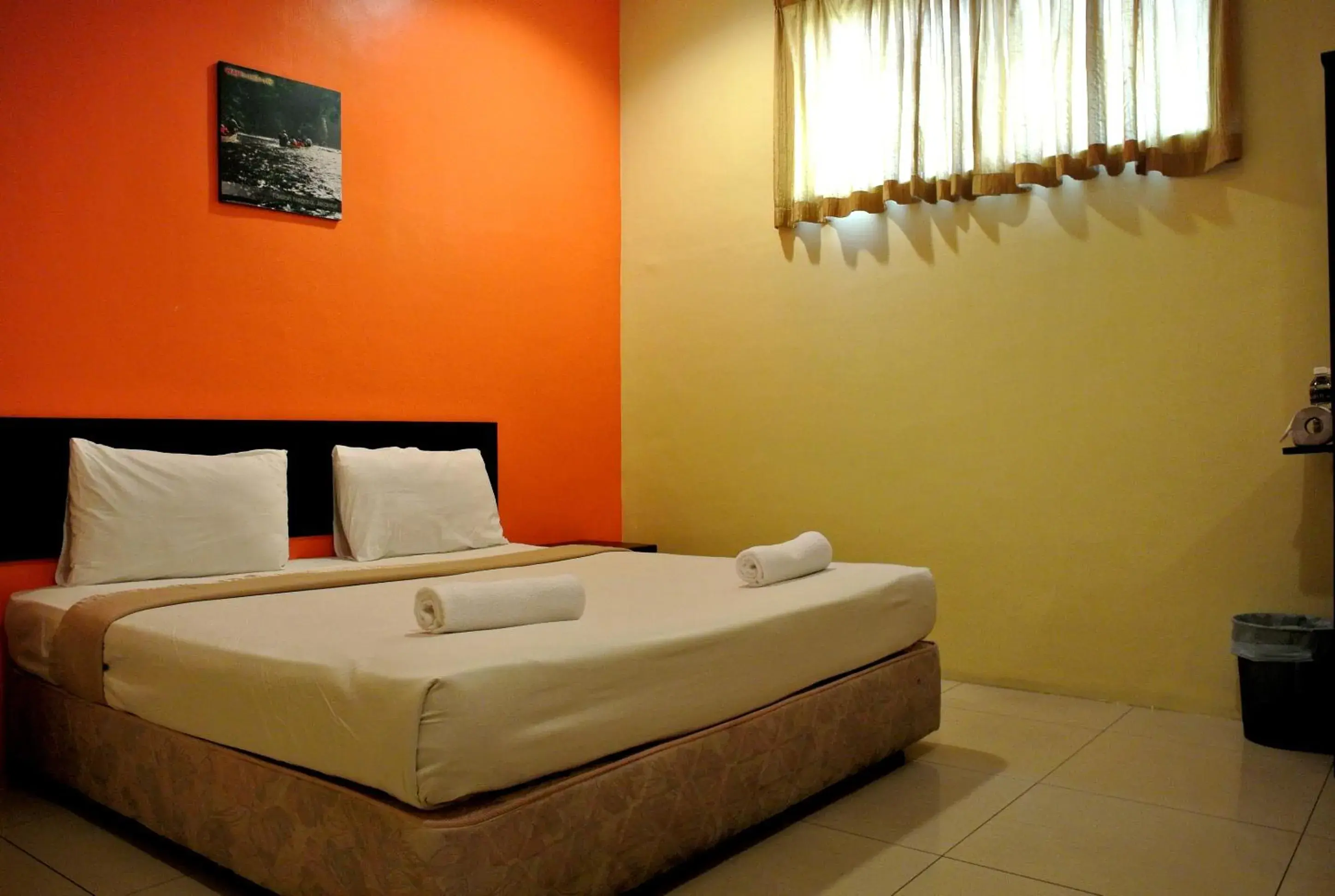 Classic Double or Twin Room in Wau Hotel & Cafe Classic Double or Twin Room in Wau Hotel & Cafe