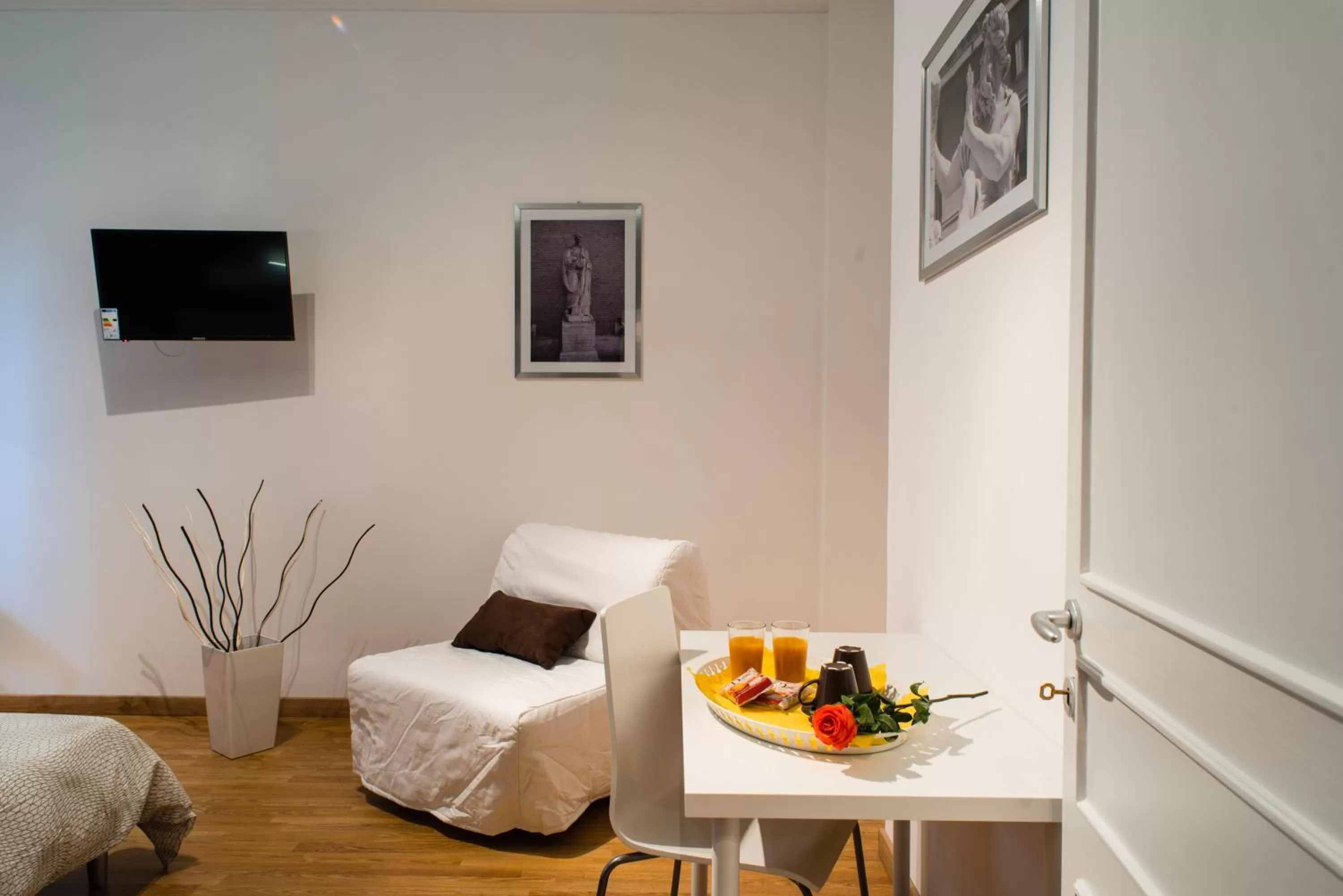 Seating Area in Mirabilia Urbis Roma