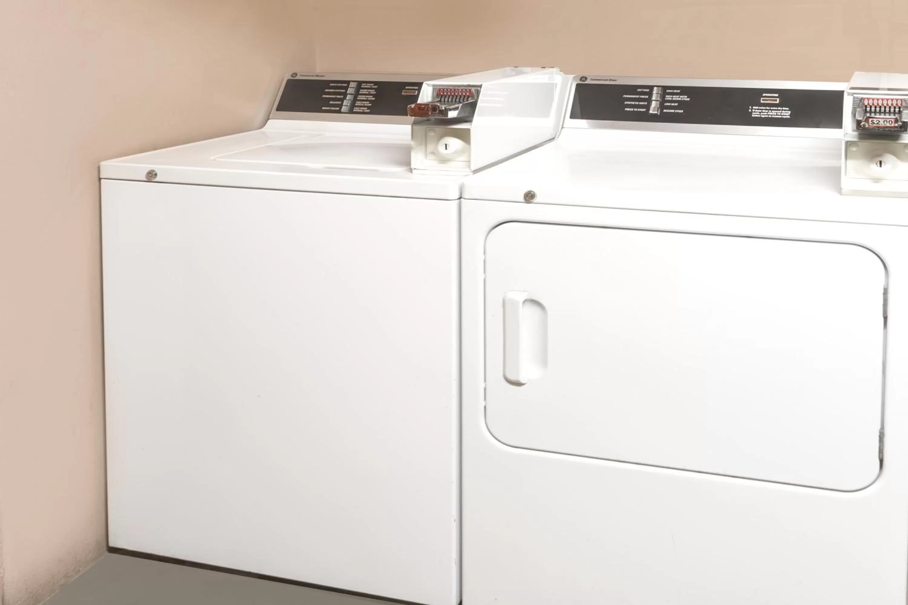 Area and facilities in Redfinn Inn