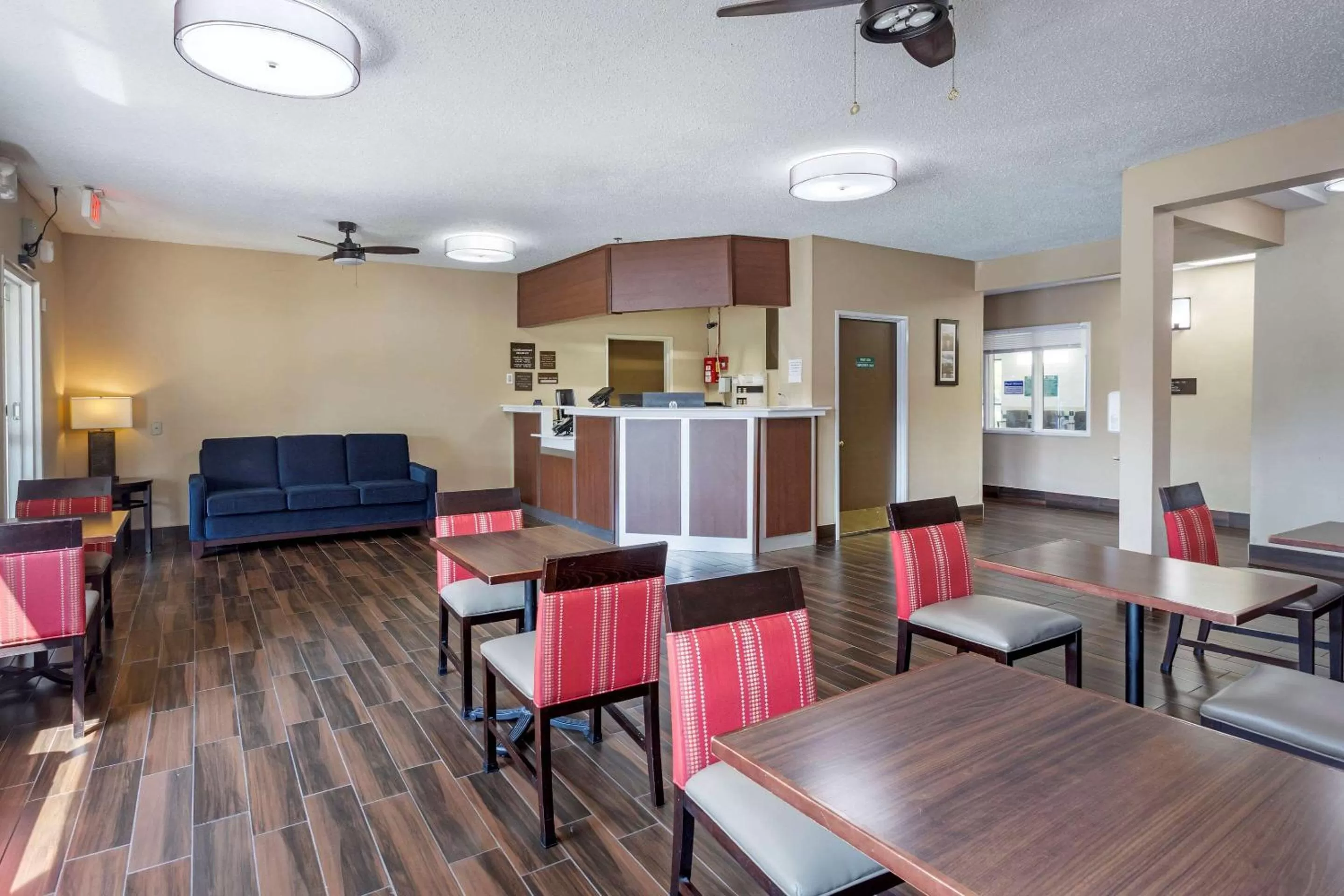 Lobby or reception in Comfort Inn Rockford near Casino District
