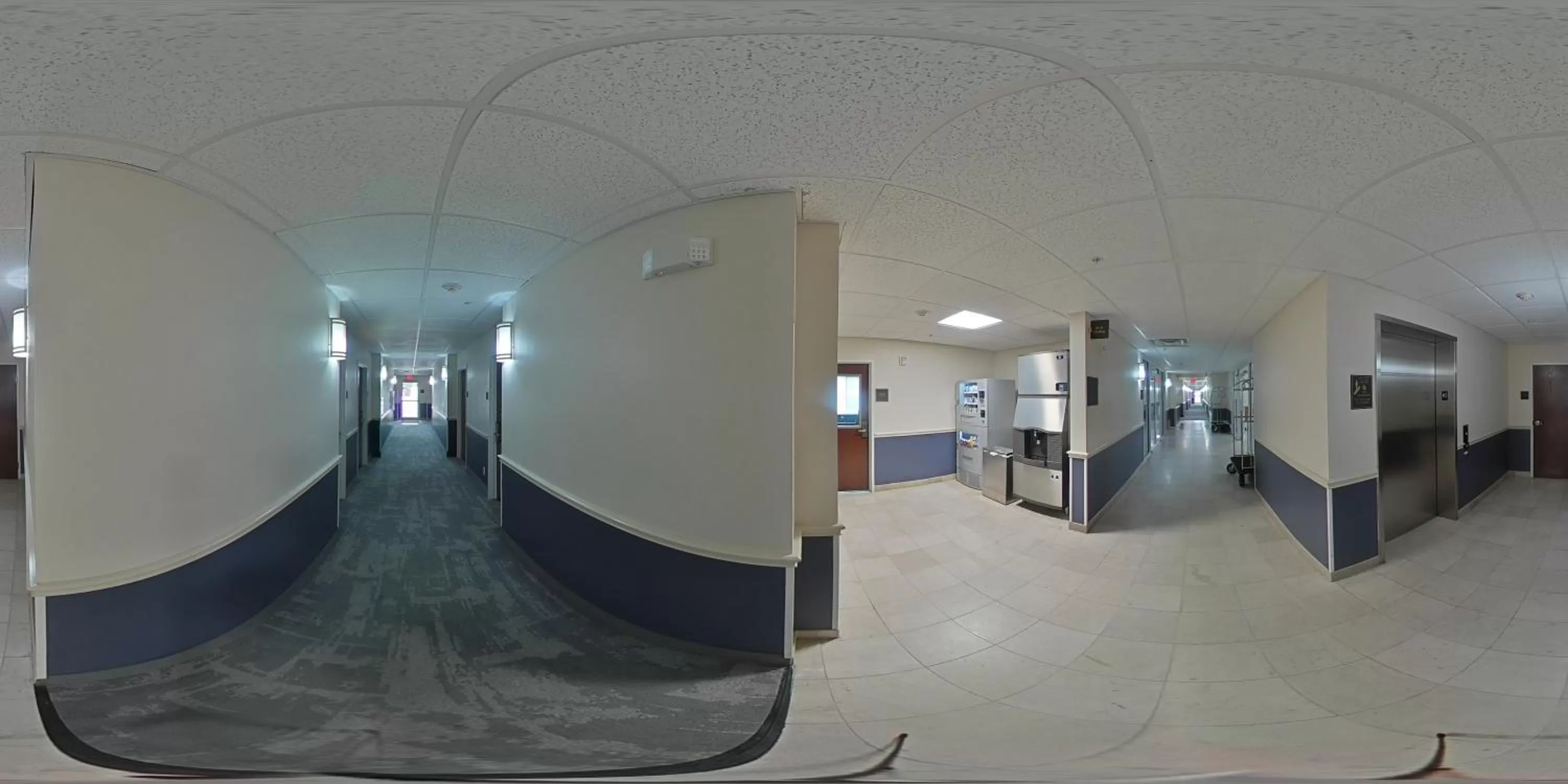 vending machine in Budget Host Inn and Suites Cameron