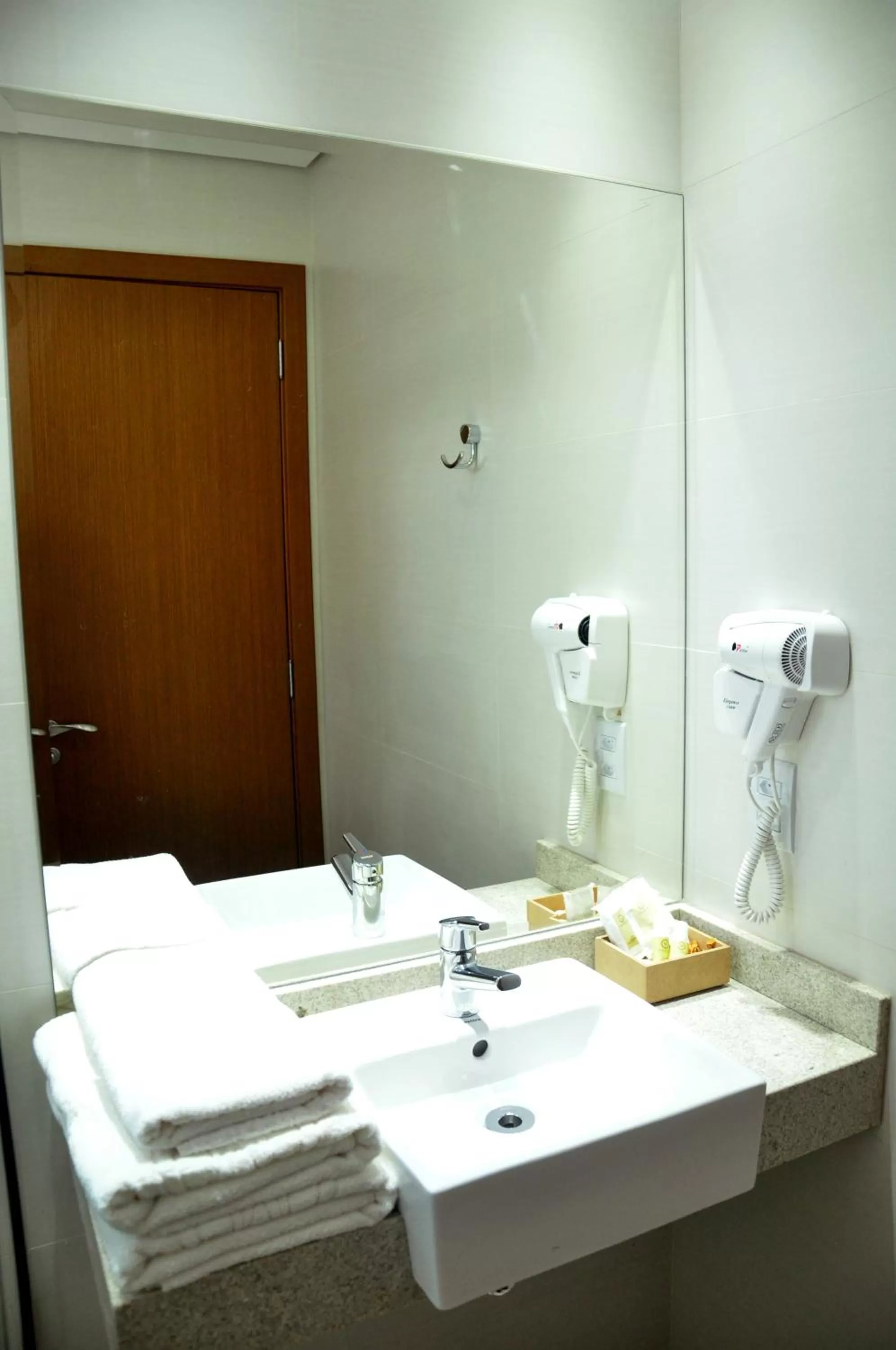 Bathroom in Hotel Mohave