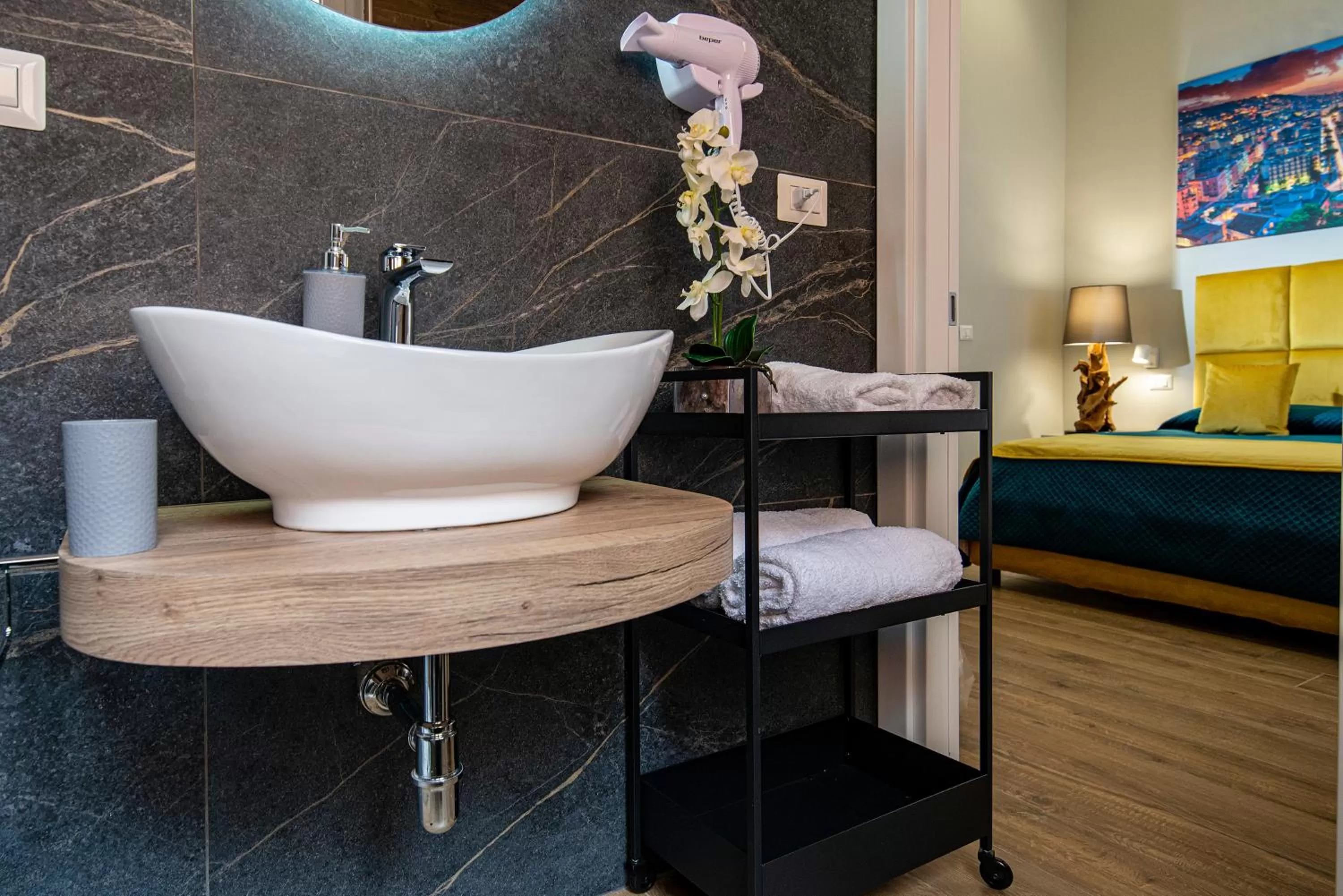 Bed, Bathroom in VIVI A NAPOLI