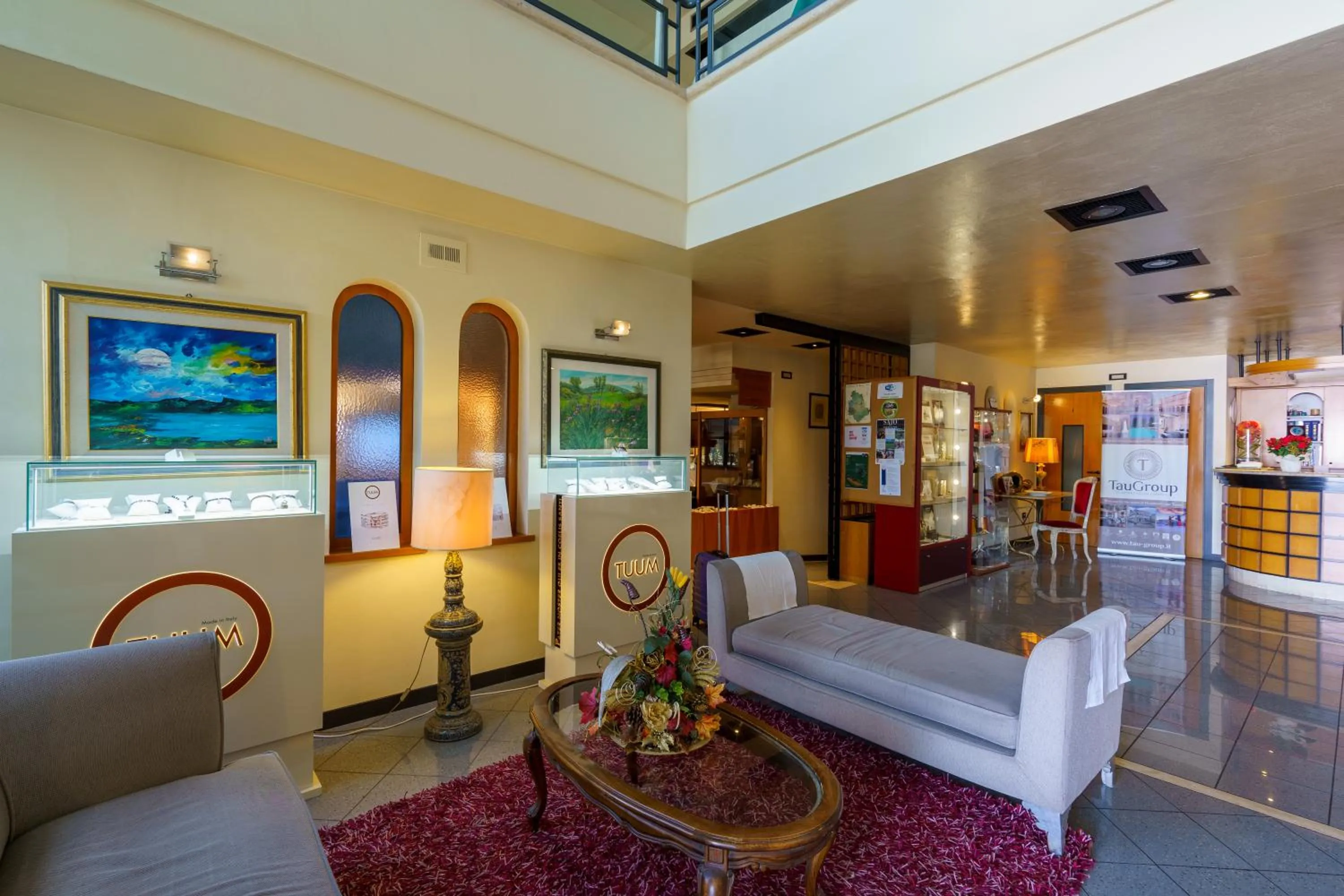 Lobby or reception in Hotel Cristallo di La Rosetta Srl