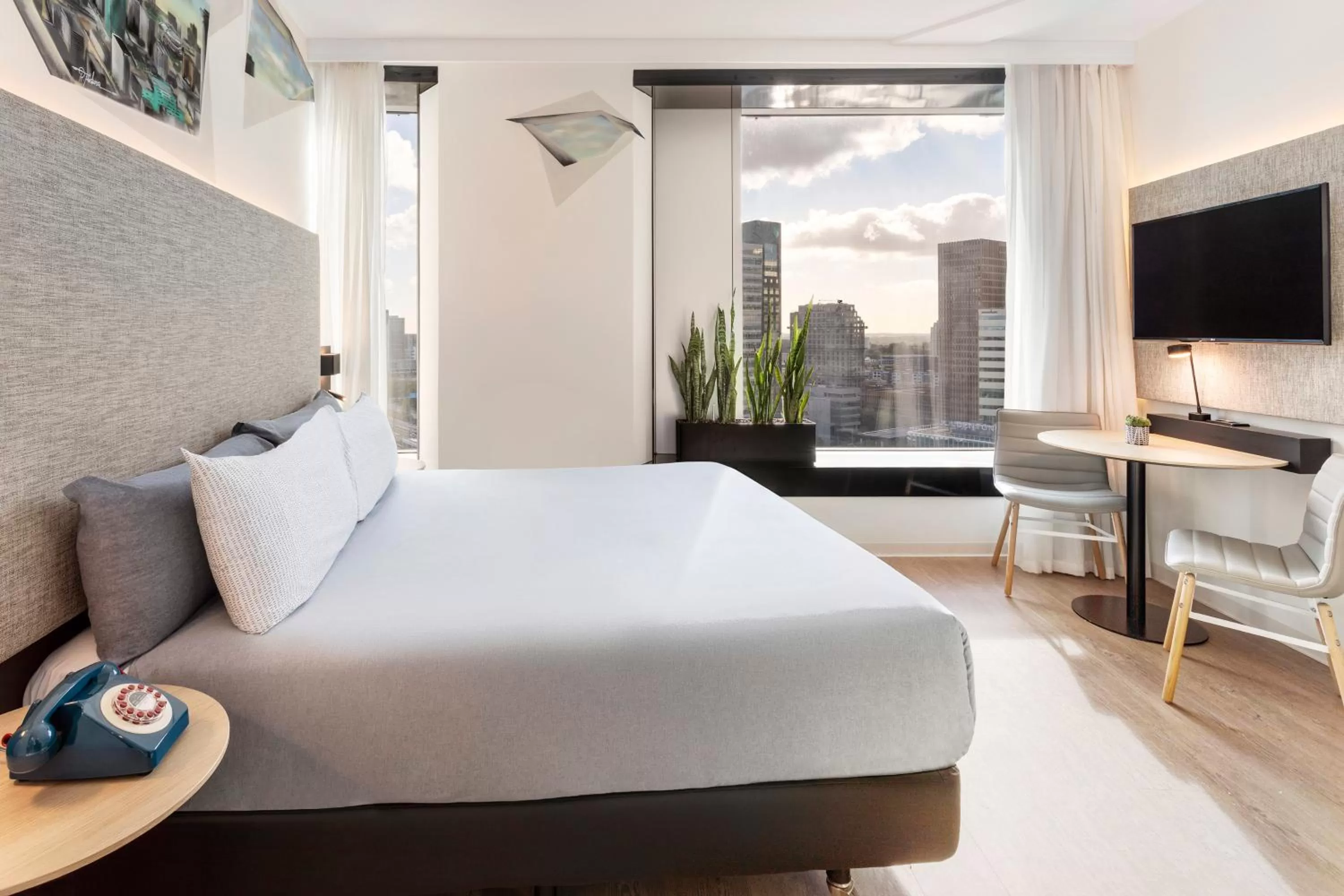 Bed in INNSiDE by Meliá Amsterdam