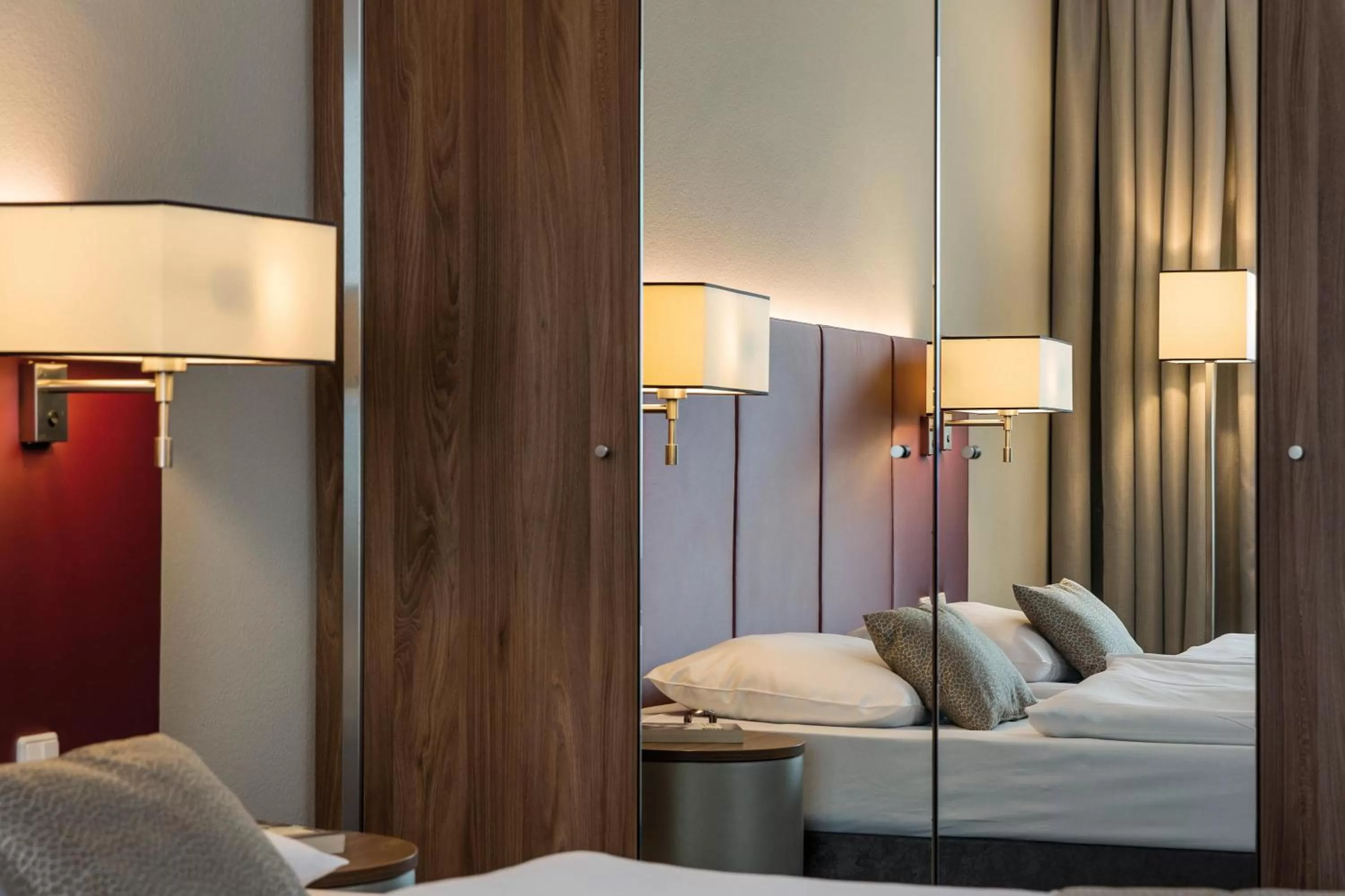 Bed in Austria Trend Hotel Europa Salzburg