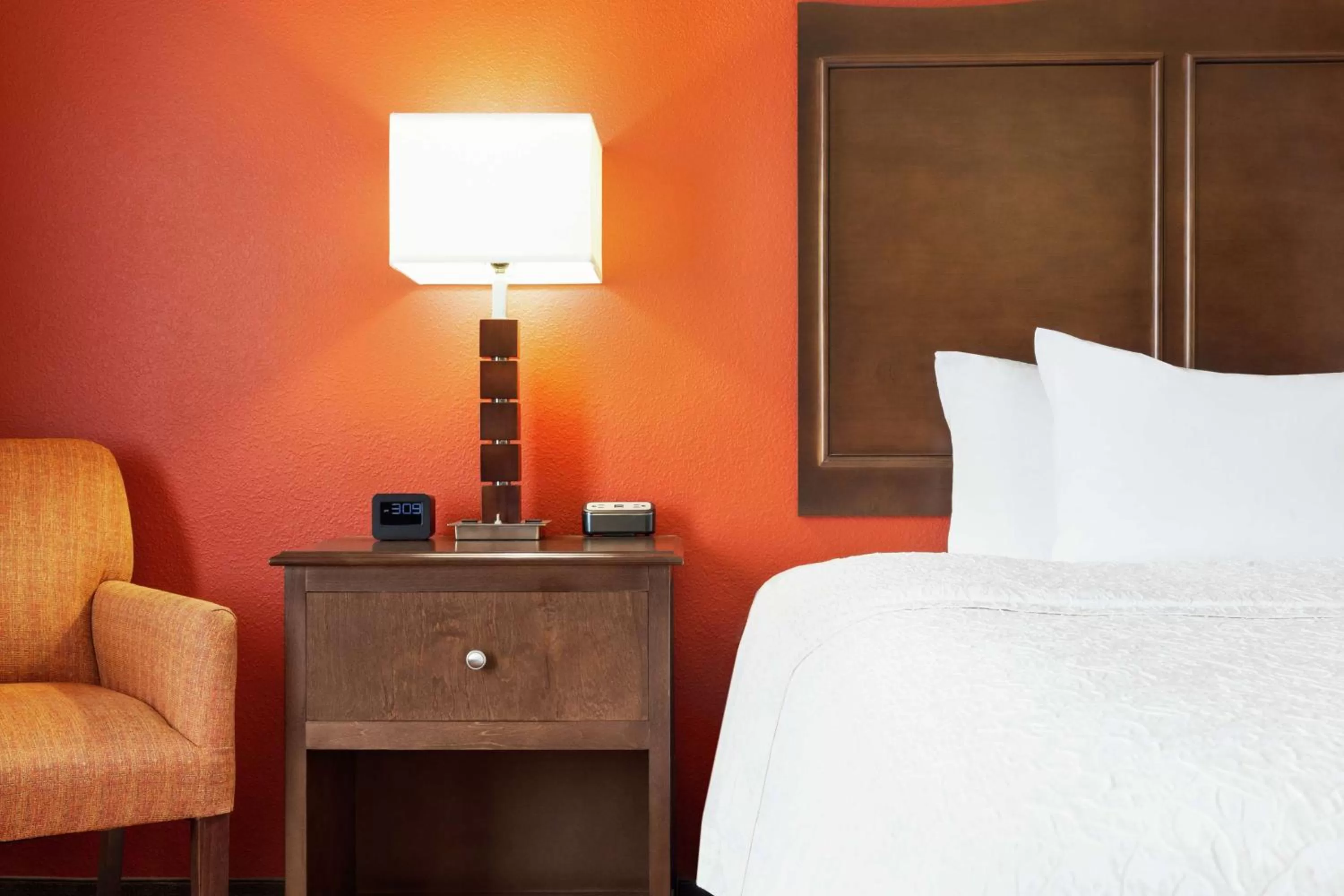 Bed in Hampton Inn Sulphur Springs