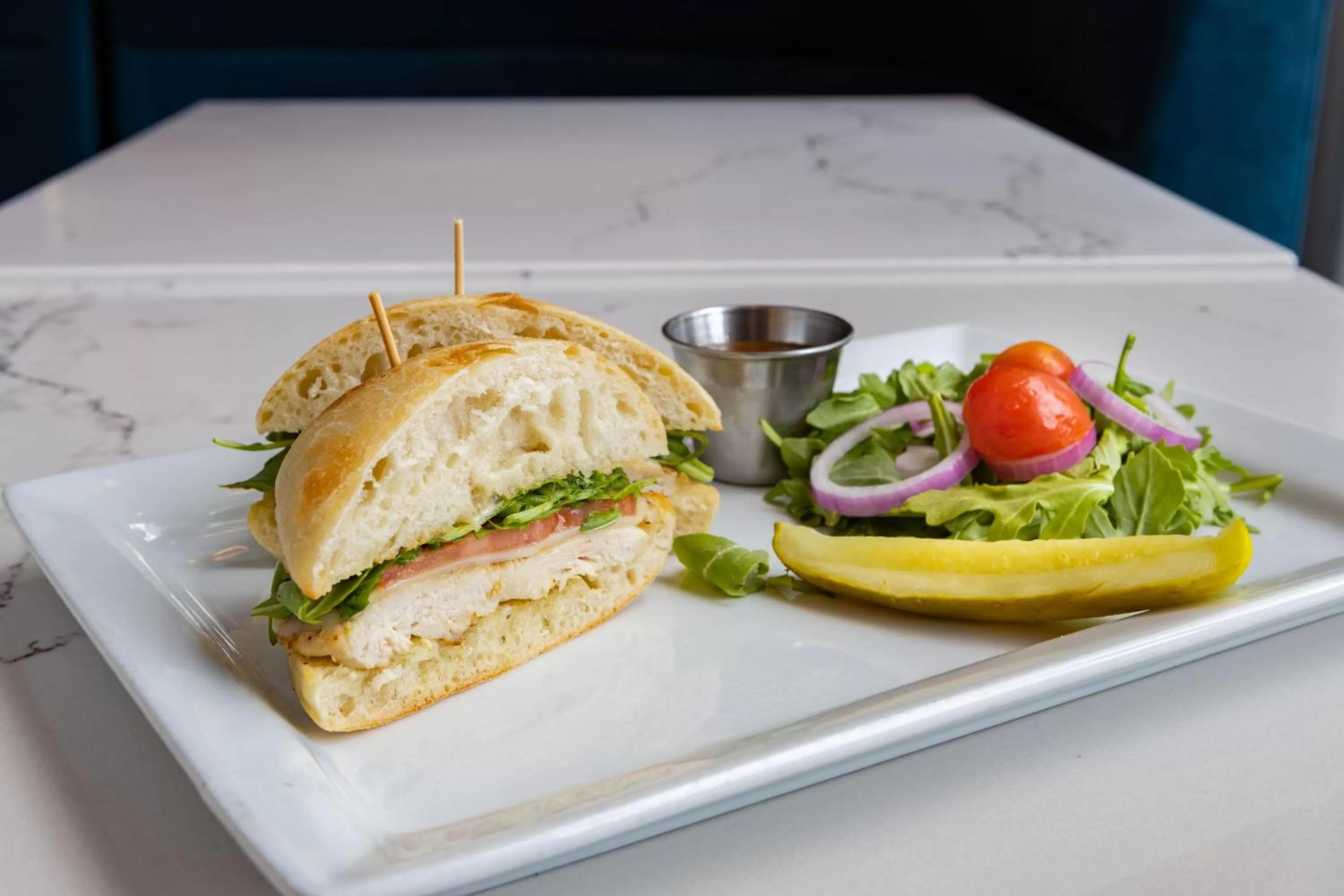 Restaurant/places to eat in Castle Hotel, Autograph Collection