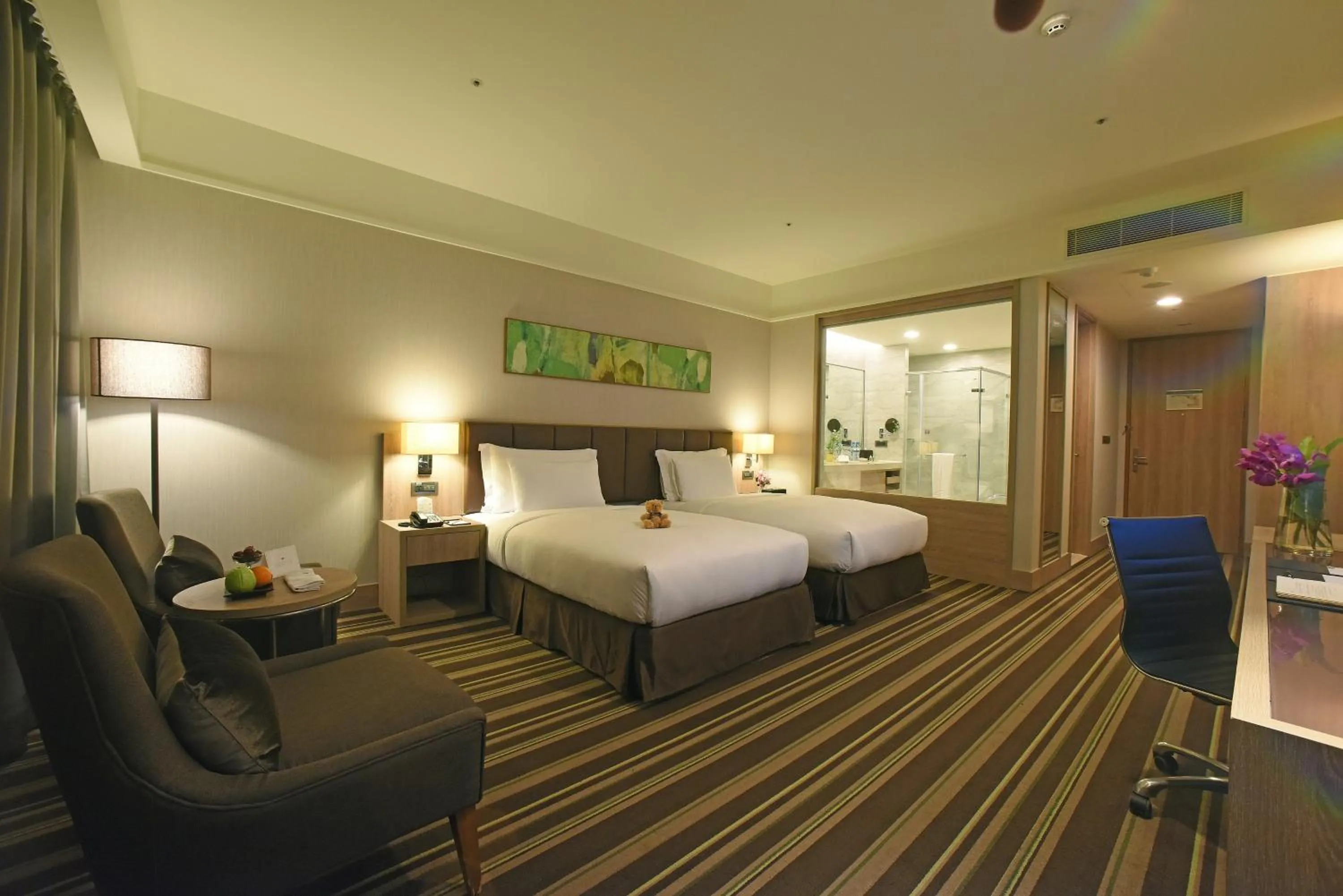 Photo of the whole room, Bed in Fullon Hotel Taoyuan Airport Access MRT A8