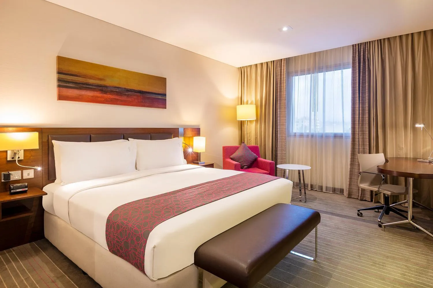 Bed in Holiday Inn Muscat AlSeeb by IHG