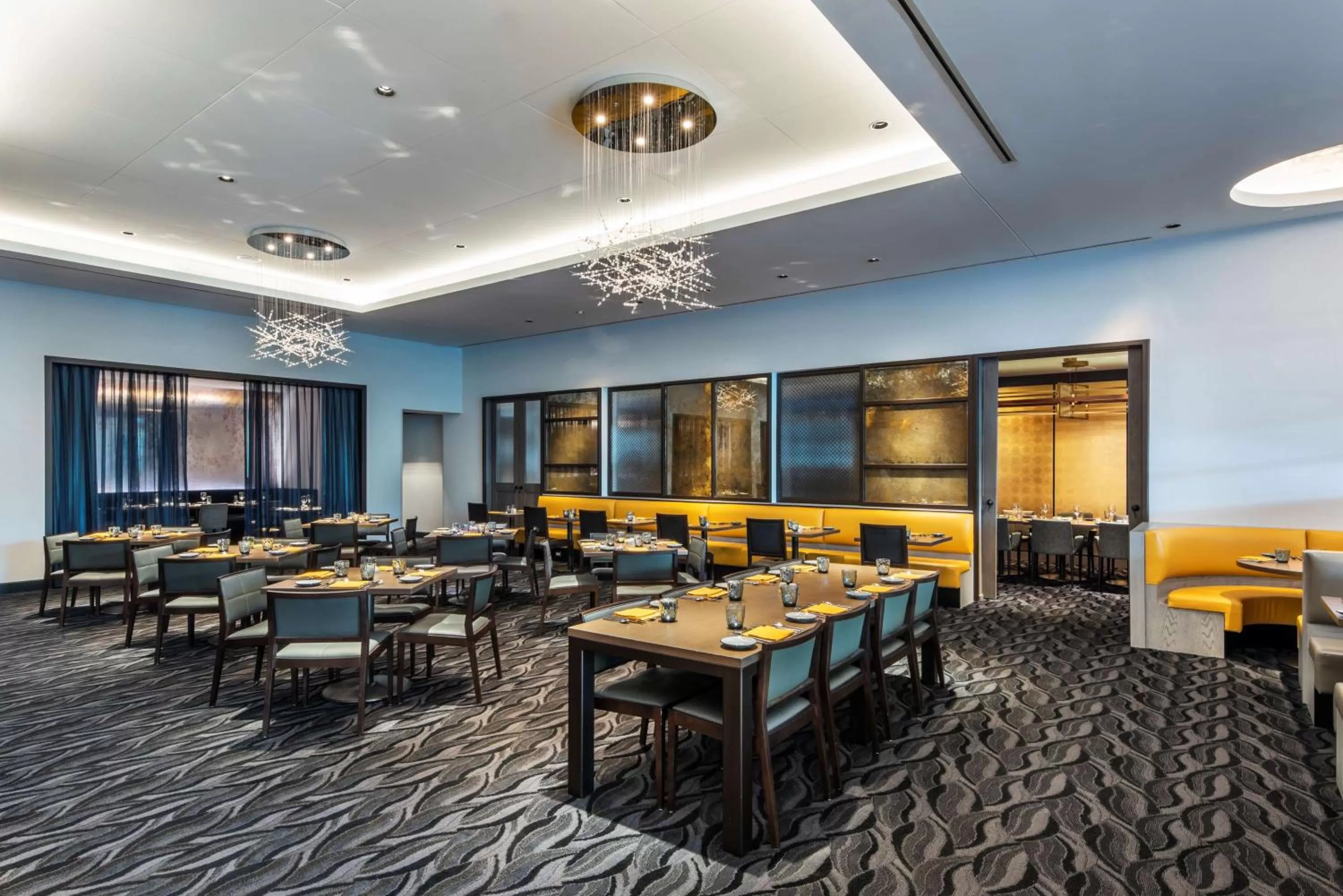 Restaurant/places to eat in Hyatt Regency McCormick Place Chicago