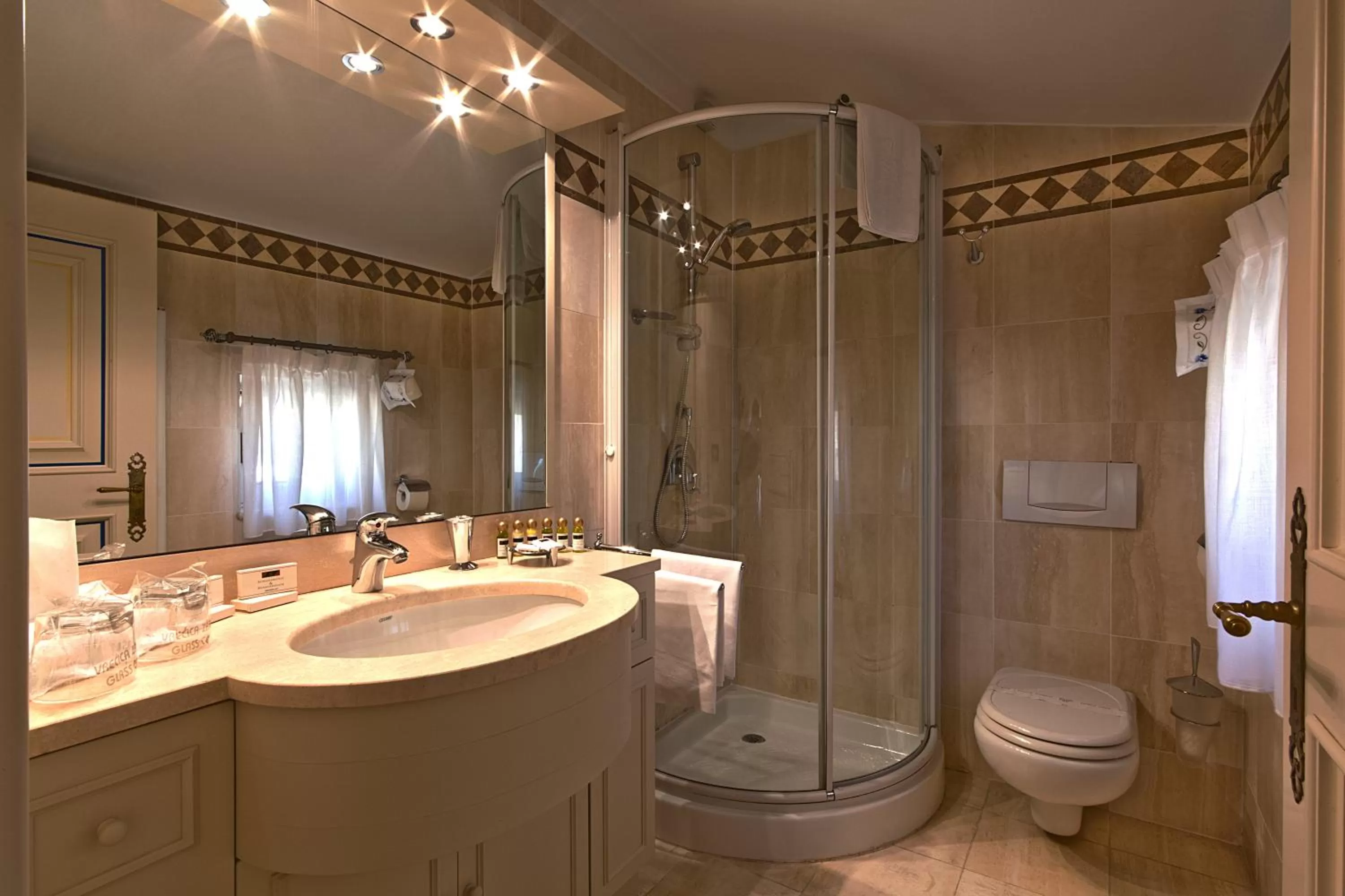 Communal lounge/ TV room in Villa Tuttorotto