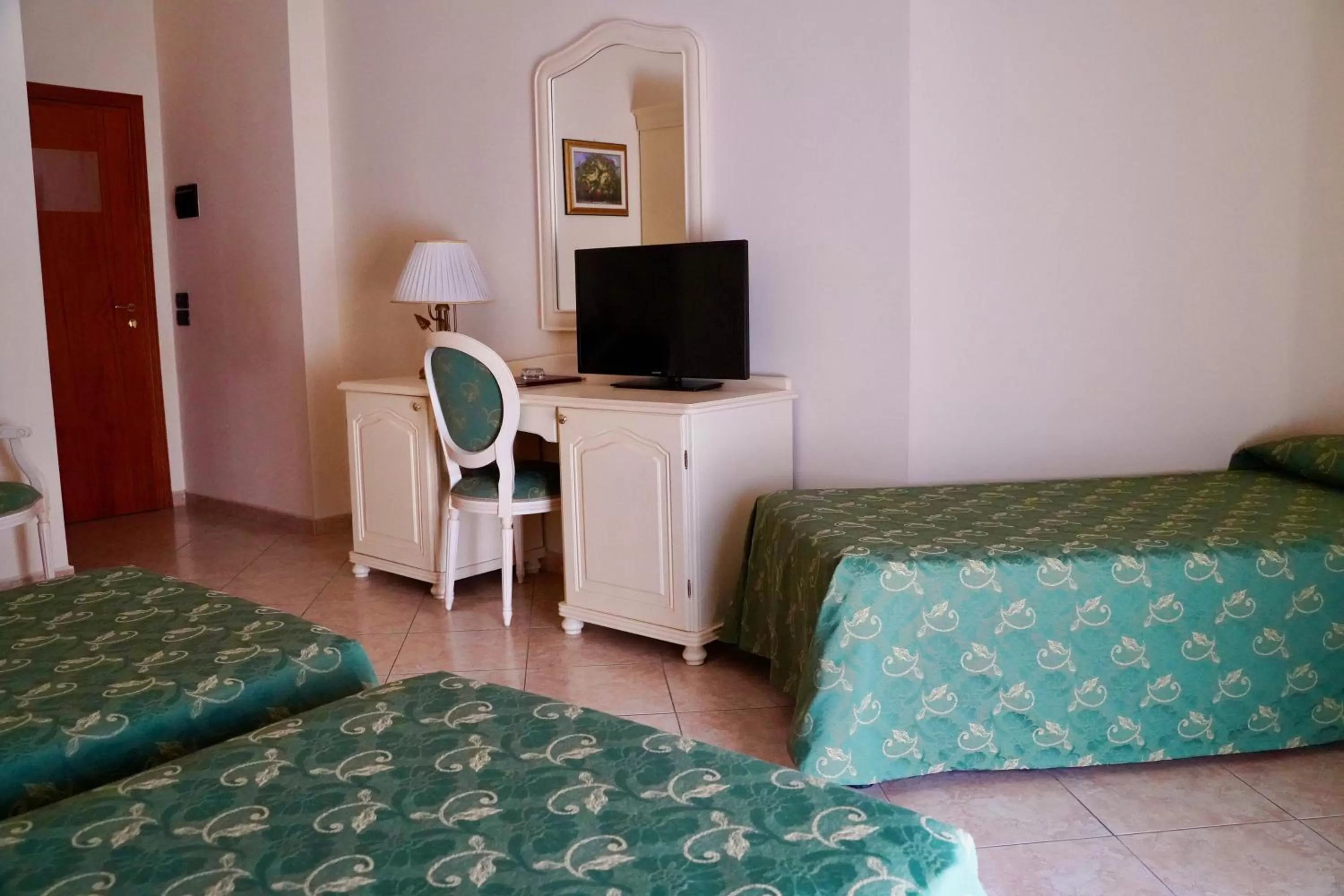 Bedroom, Bed in Hotel Roscianum Welness SPA