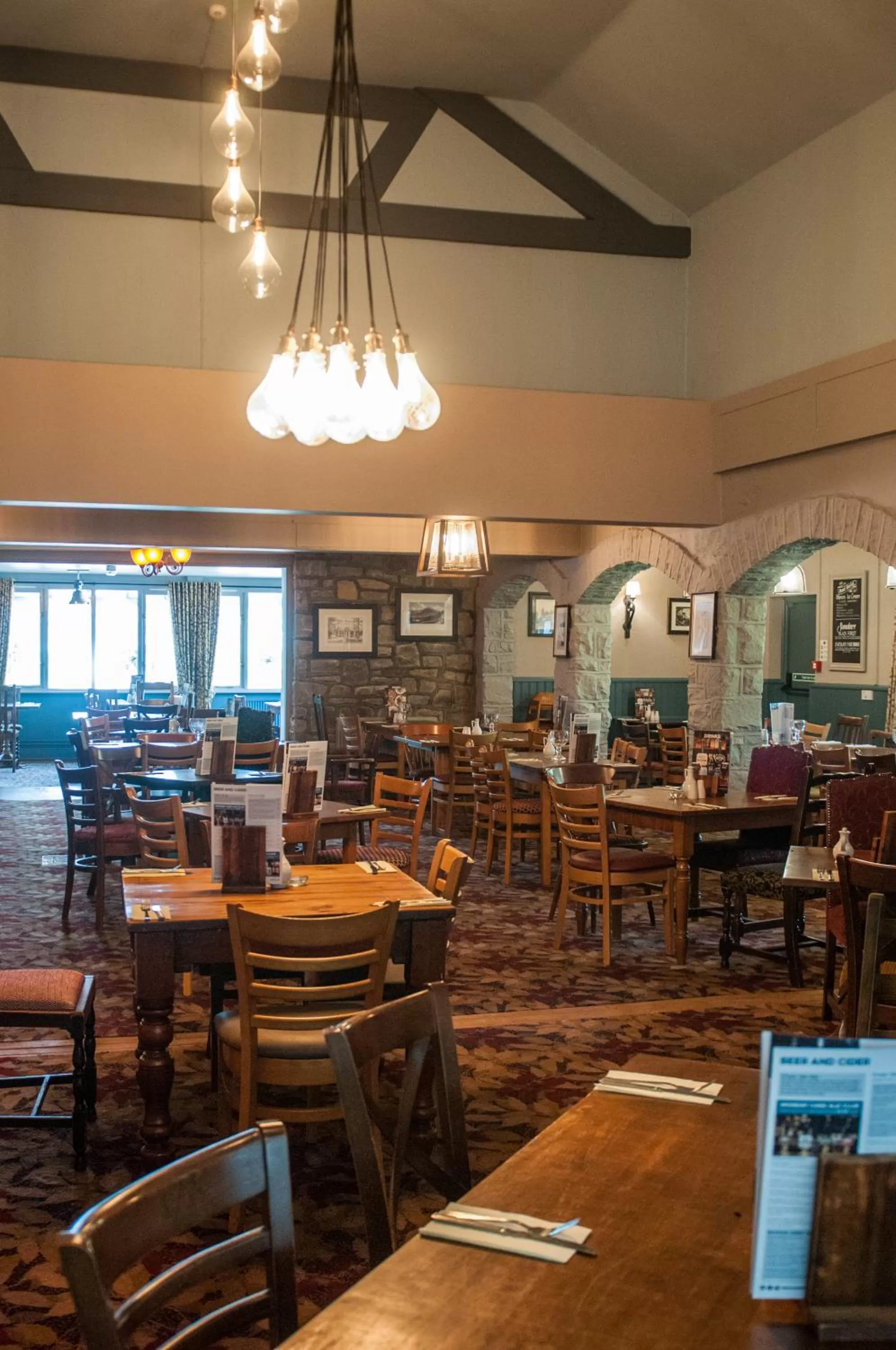 Restaurant/places to eat in Lamb & Flag Inn