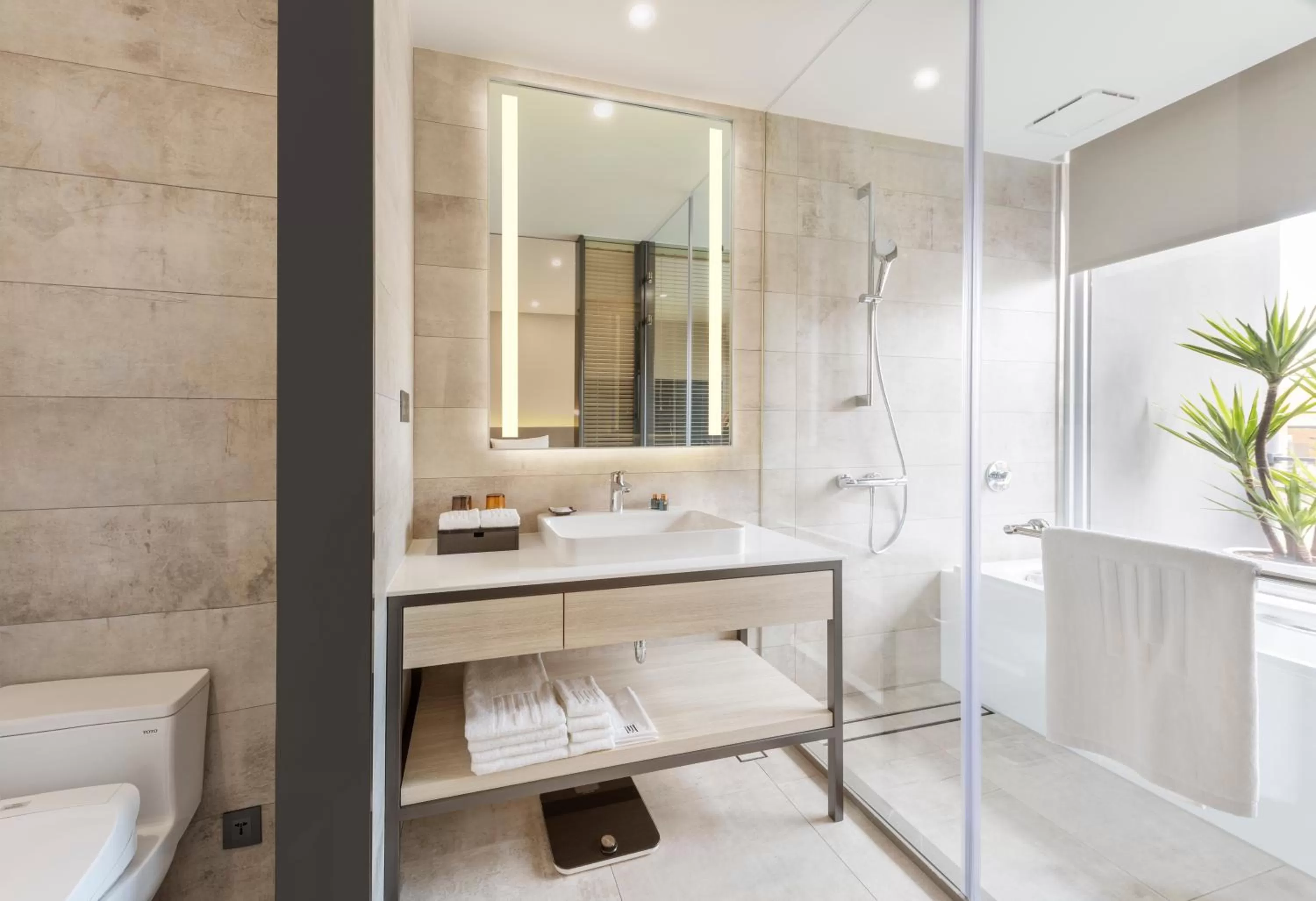 Premier Double Room with City View in Parkview Taipei