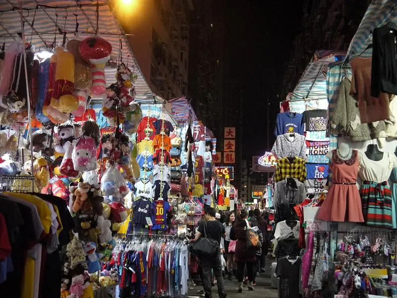 Night, Supermarket/Shops in Metacity MK