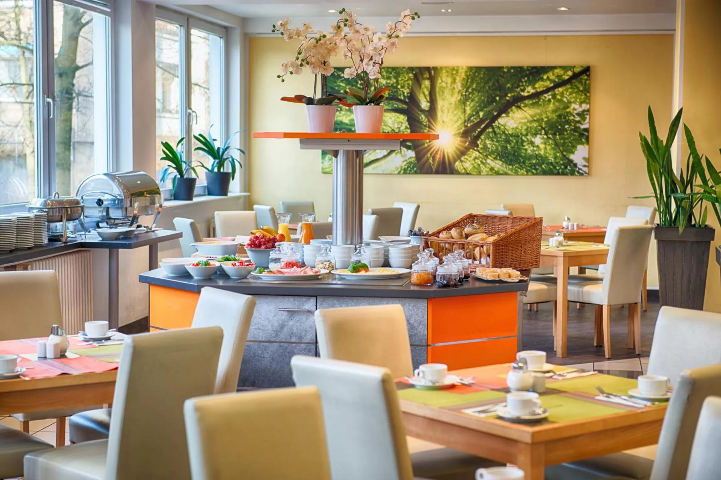 Buffet breakfast in enjoy hotel Berlin City Messe