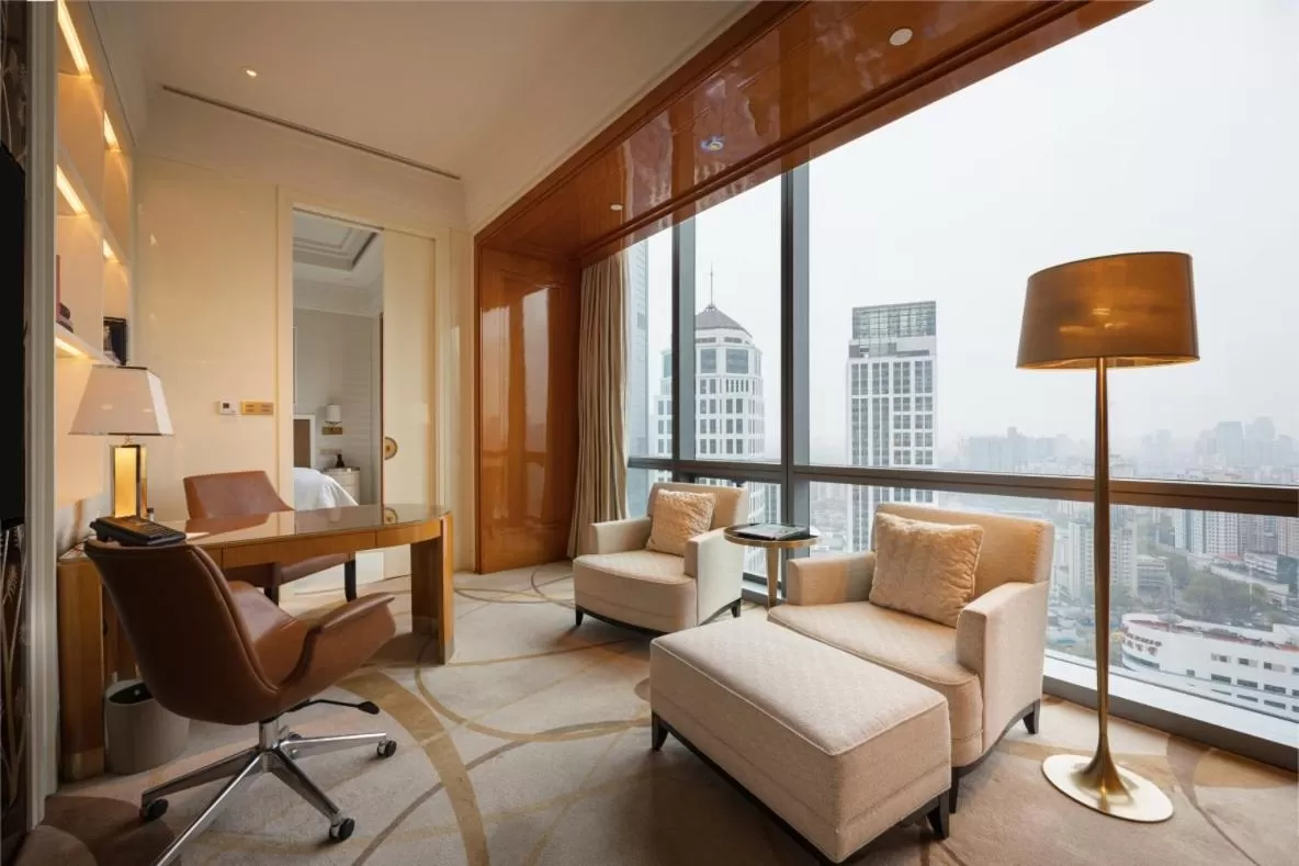 Living room in Four Seasons Hotel Tianjin